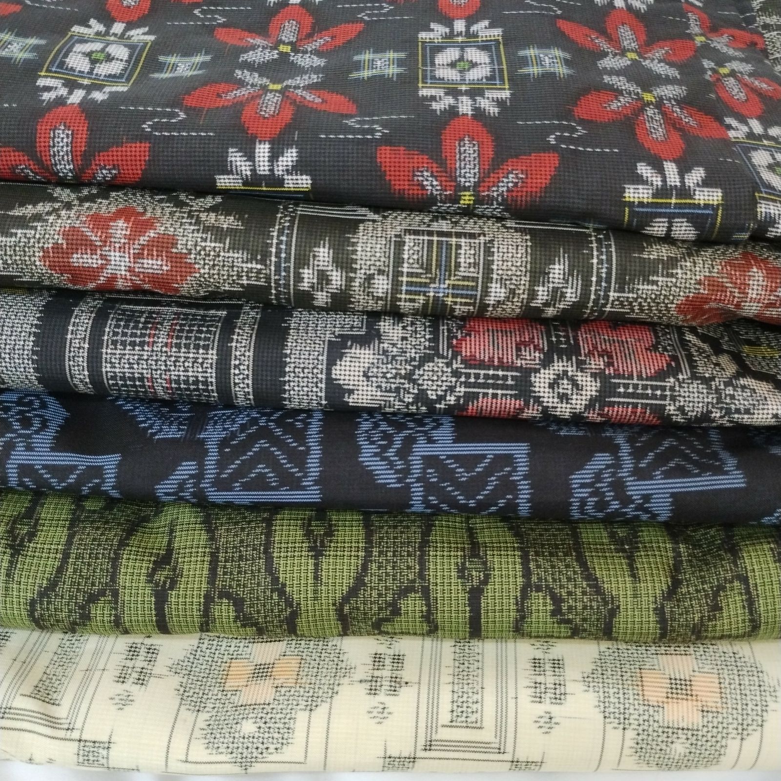 大島紬まとめ売り10枚セット　リメイク素材用 2025年最新】紬まとめ売り 大島の人気アイテム - メルカリ