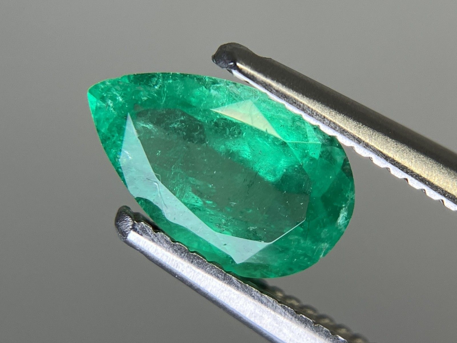 バイカラーキャシテライト エメラルドカット ビルマ産 0.46ct