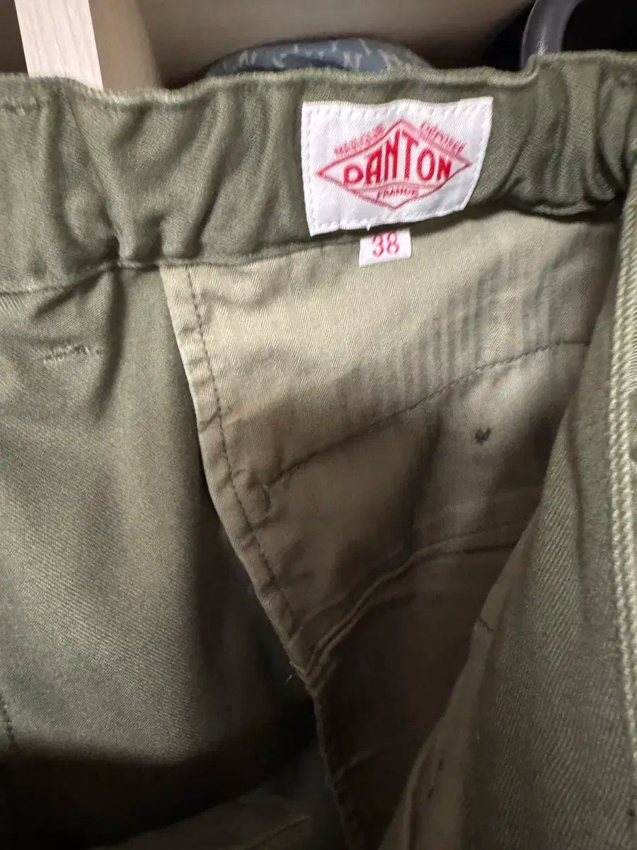 カーキ コットン