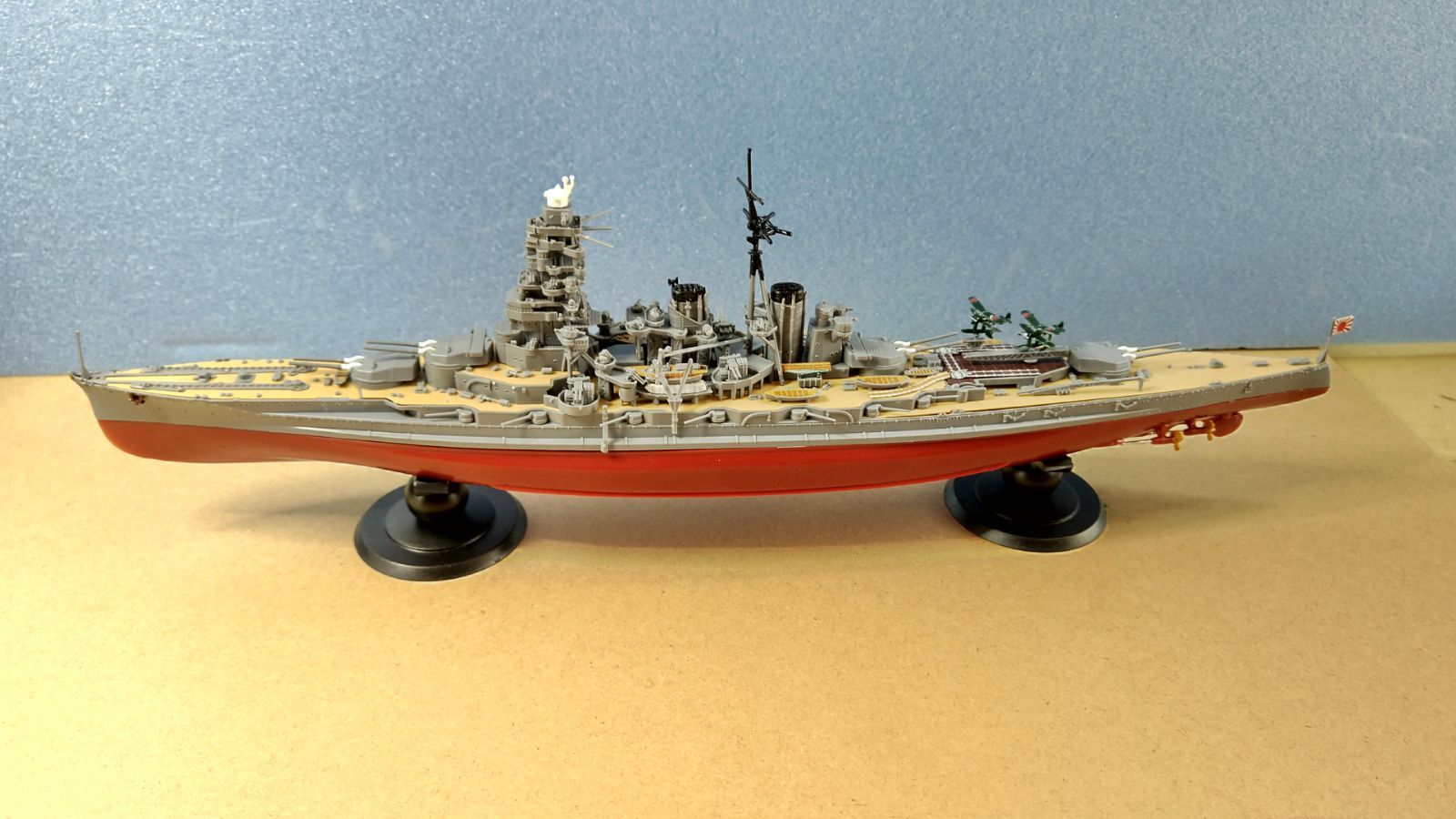 1/700 日本海軍戦艦・比叡（完成品）、搭載機 2機 - メルカリ