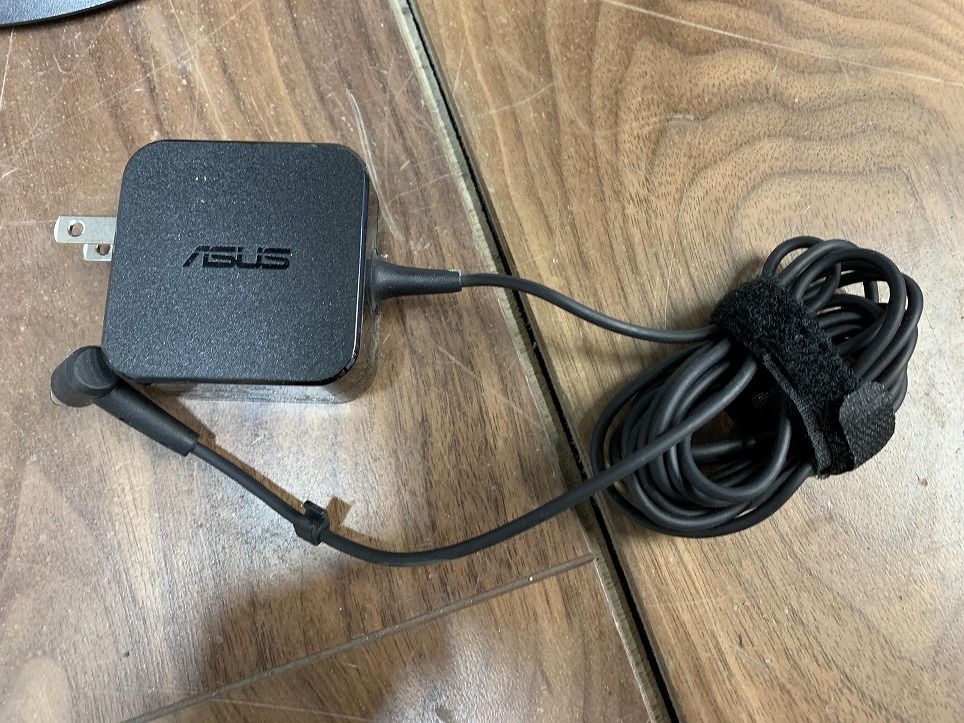ASUS