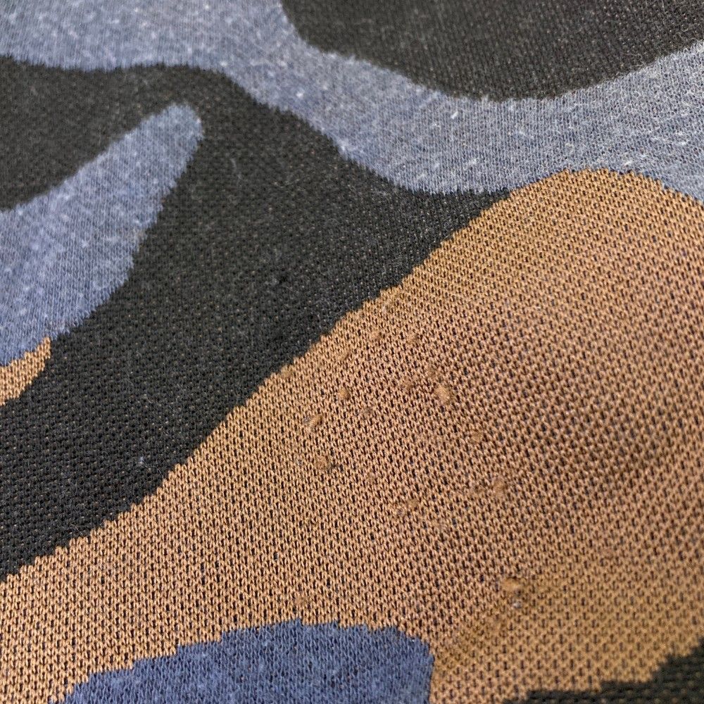 ブラック系