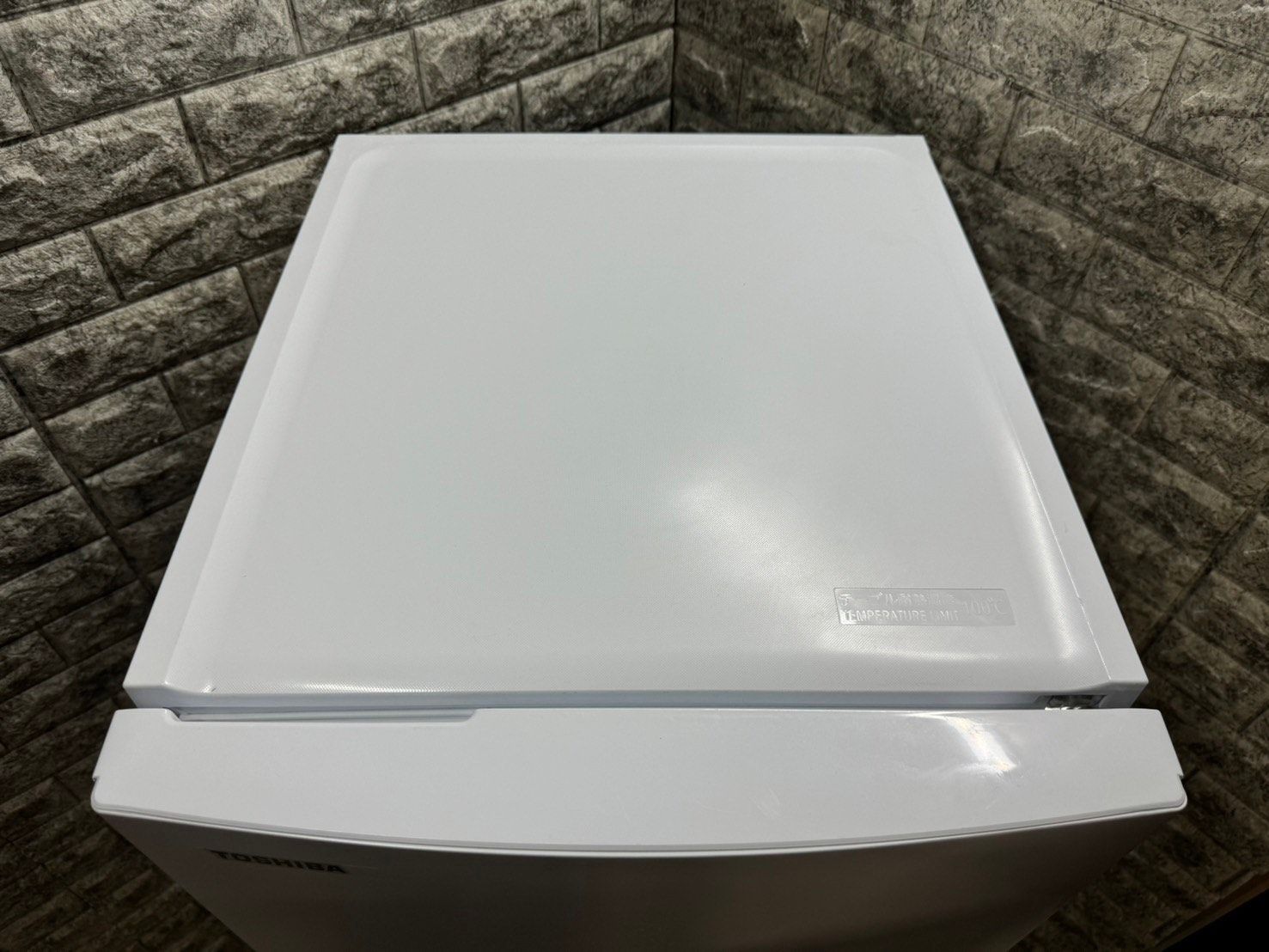 大阪送料無料☆3か月保障付き☆冷蔵庫☆2022年☆東芝☆2ドア☆GR-T15BS