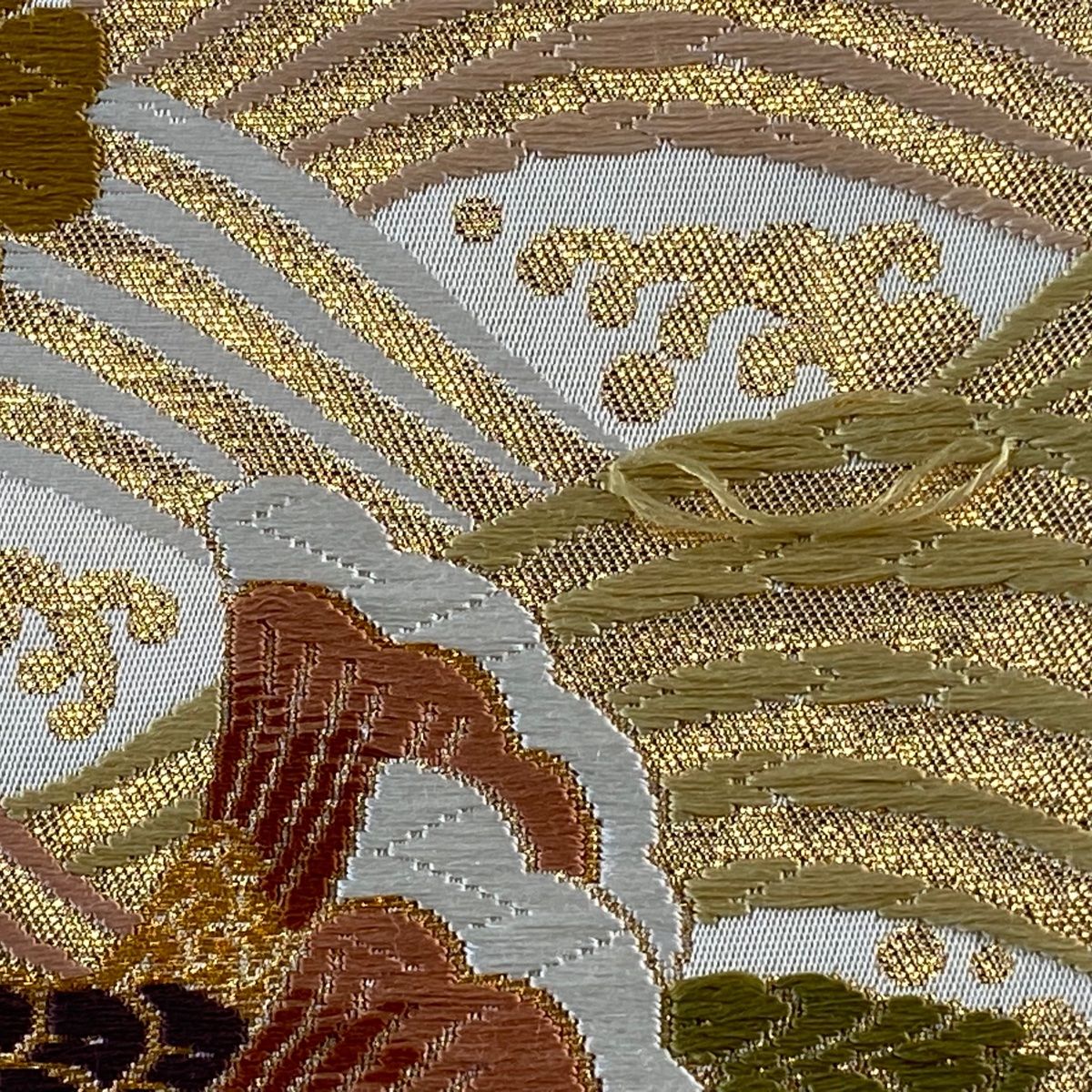 袋帯 秀品 鳥 桜 刺繍 金糸 灰白 六通 正絹 【中古】 - メルカリ