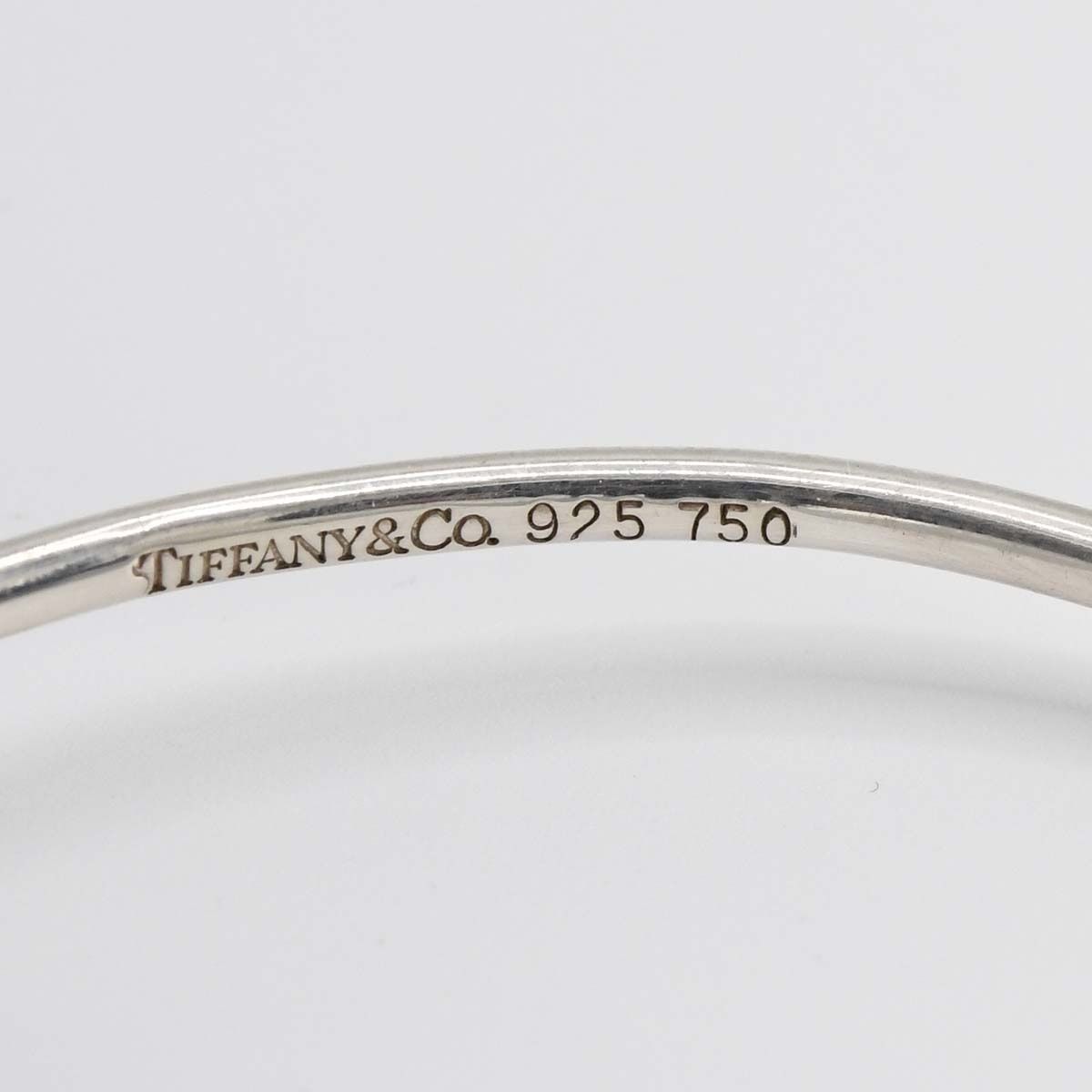Tiffany & Co. ティファニーラブノットブレスシルバーゴールドバングル