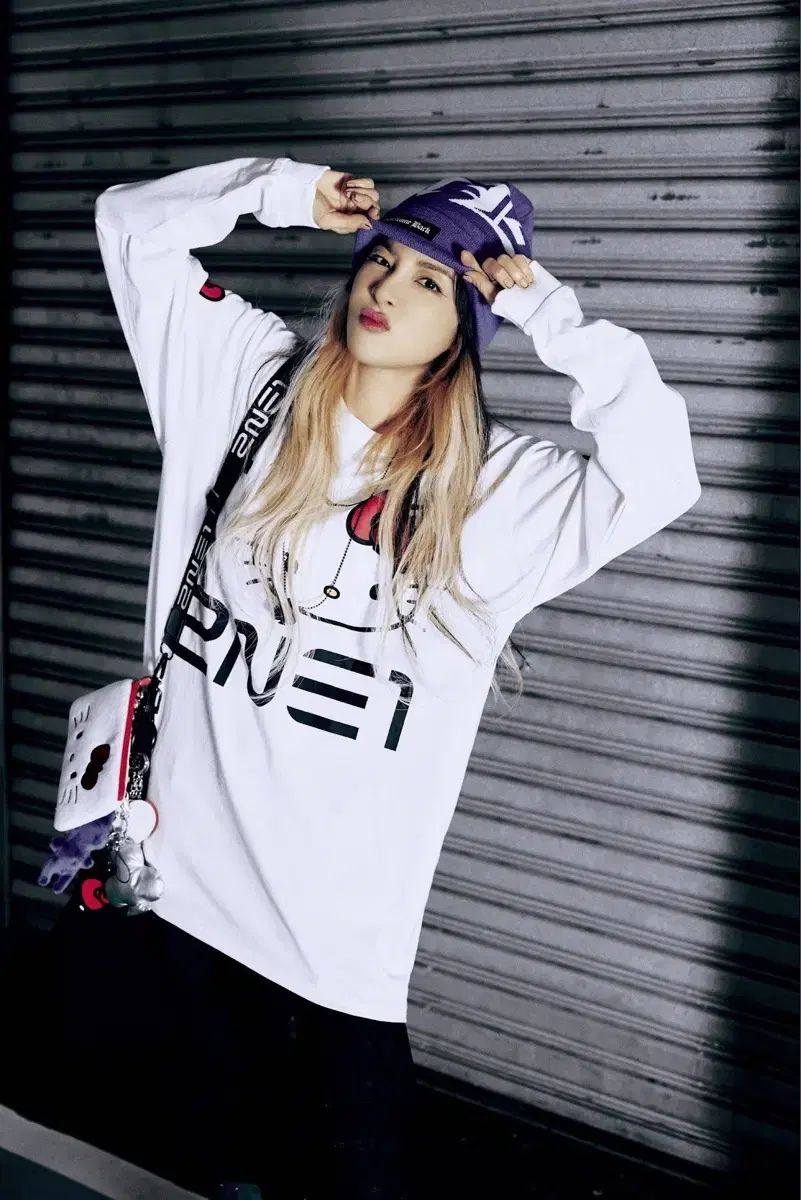2ne1 X HELLO KITTY トゥエニワン ハローキティ キティ ロングスリーブ Tシャツ NICORILABO_COM