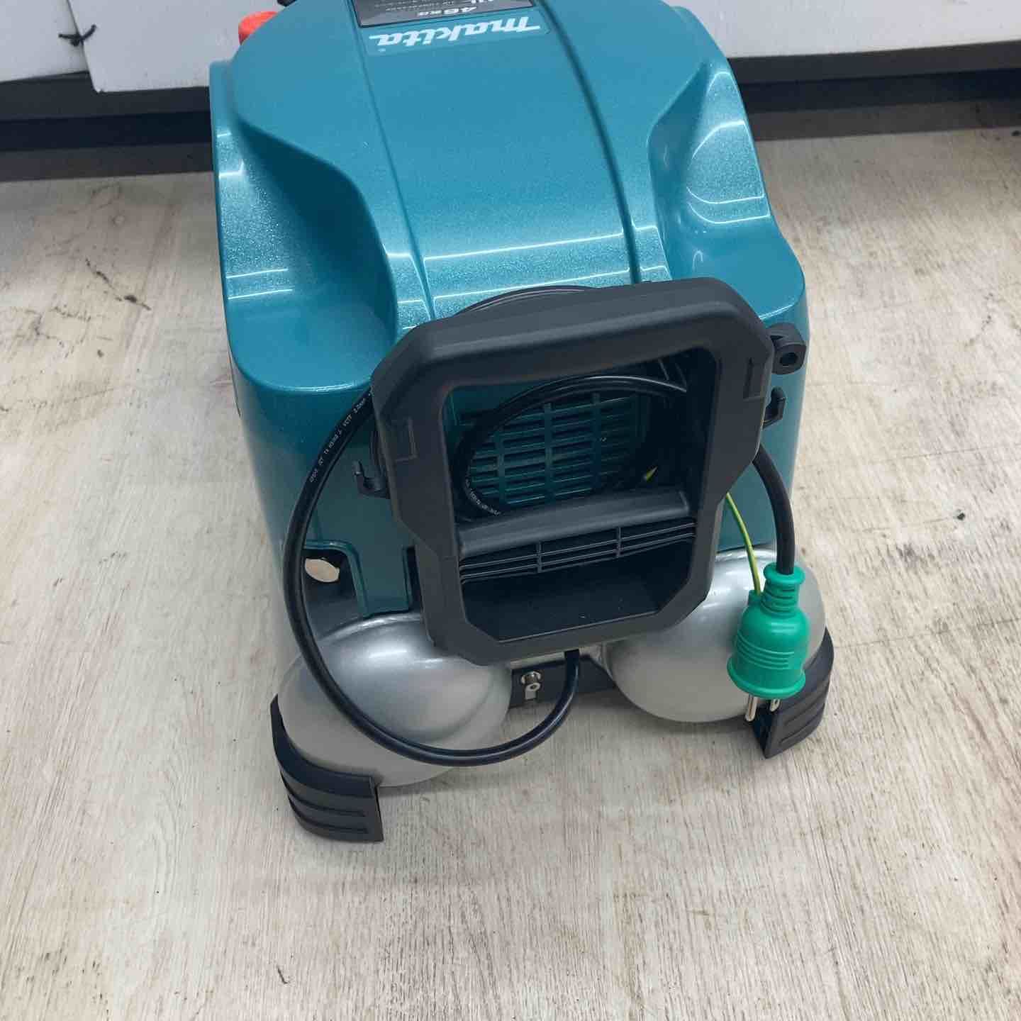 エアコンプレッサー