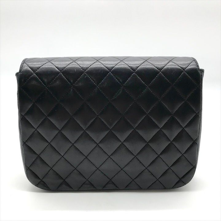 良品 CHANEL シャネル ココマーク マトラッセ ラムスキン