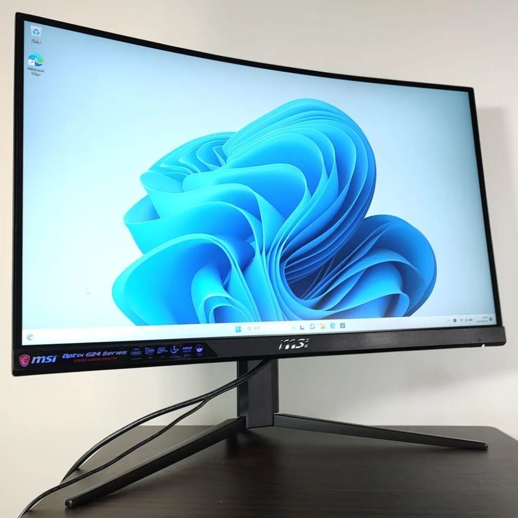MSI Optix G24C4 23.6インチ ゲーミングモニターモニターのみ