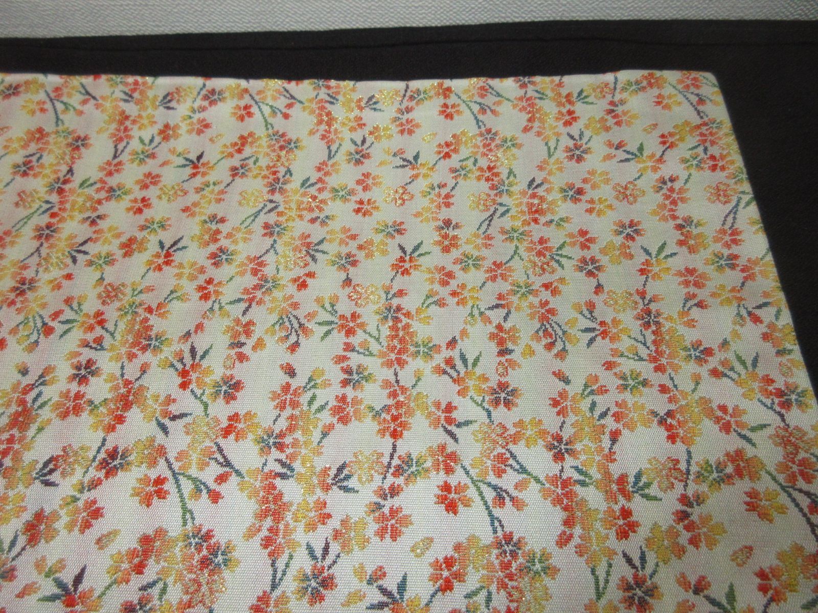 紙箱入り