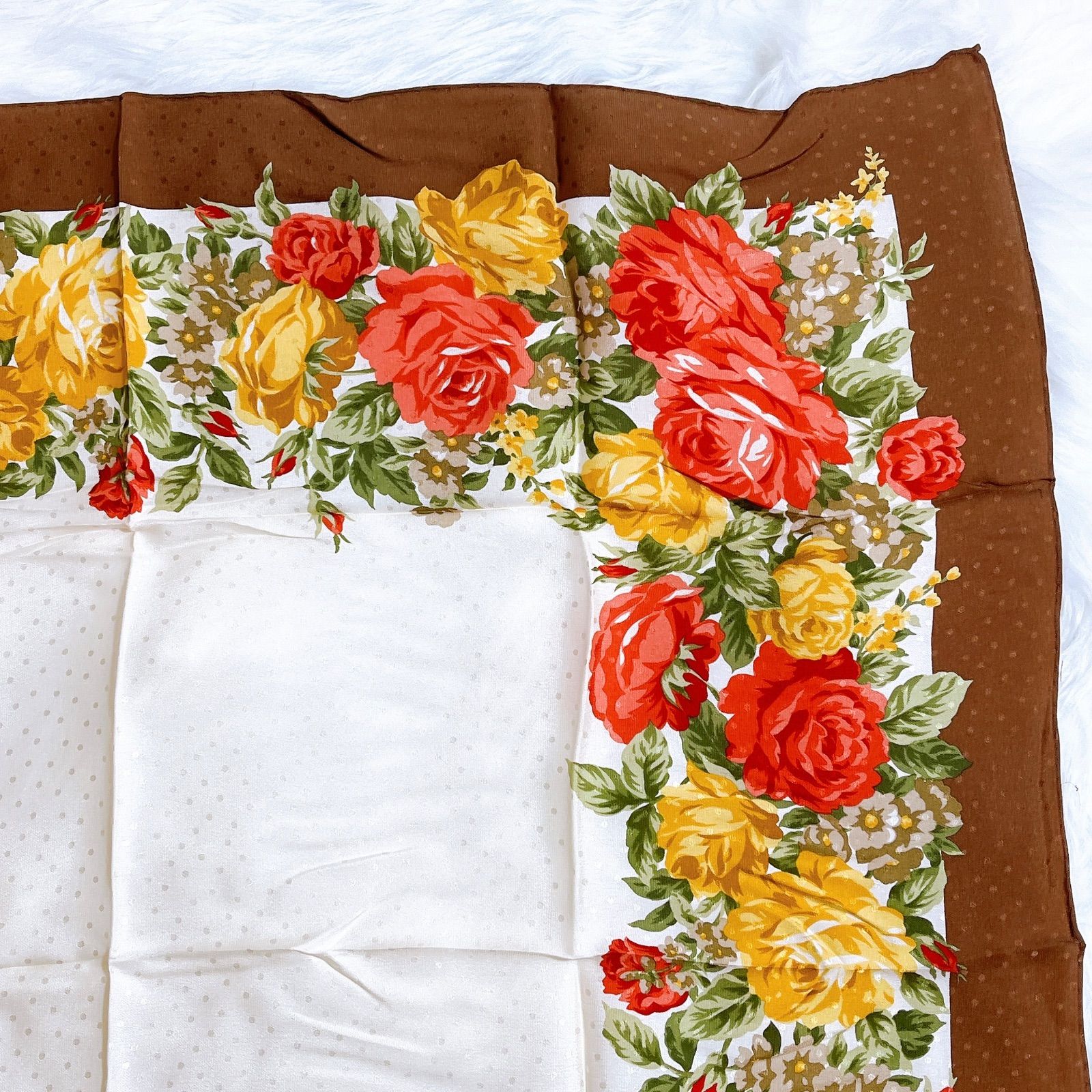 エルメス　スカーフ 90cm レア品❣️ 「かぼちゃと馬車」柄 エルメス スカーフ 90cm レア品❣️ 「かぼちゃと馬車」柄 楽天