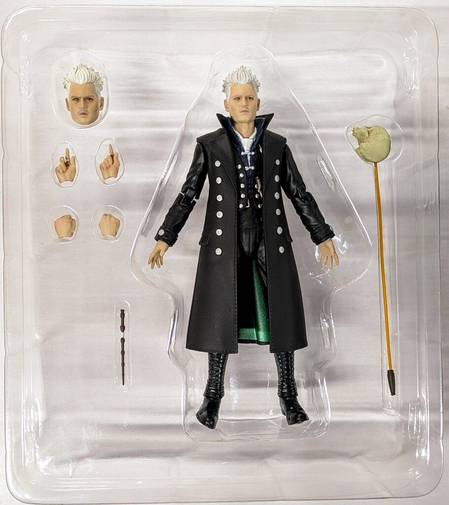 【新品・未開封】MAFEX 116 GRINDELWALD ファンタビ 71UI67BBoQL._UF350,350_QL80_.jpg