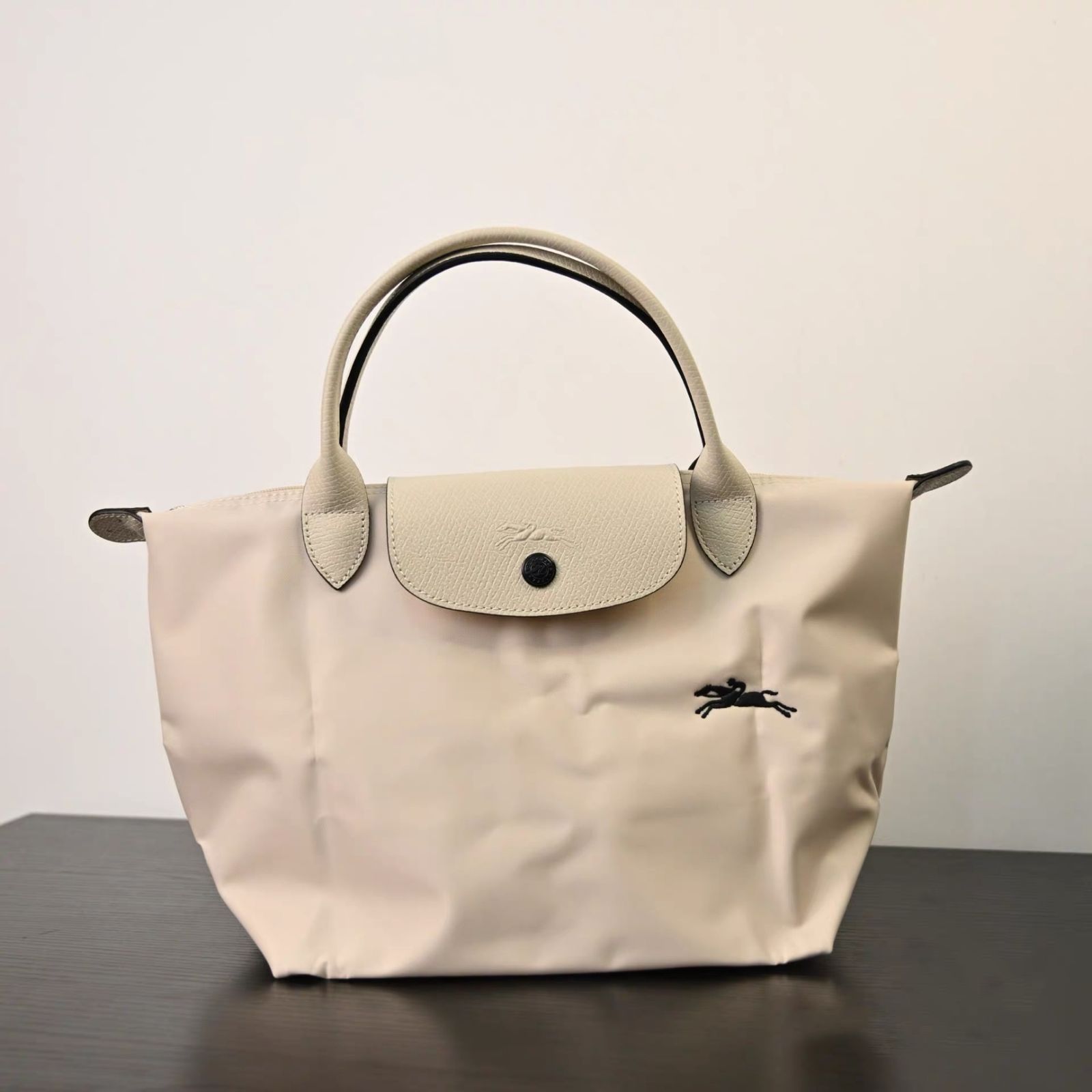 【新品】ロンシャン ル プリアージュ トートバッグ M オフホワイト LONGCHAMP - 【新品】ロンシャン ル プレアージュ トートバッグ