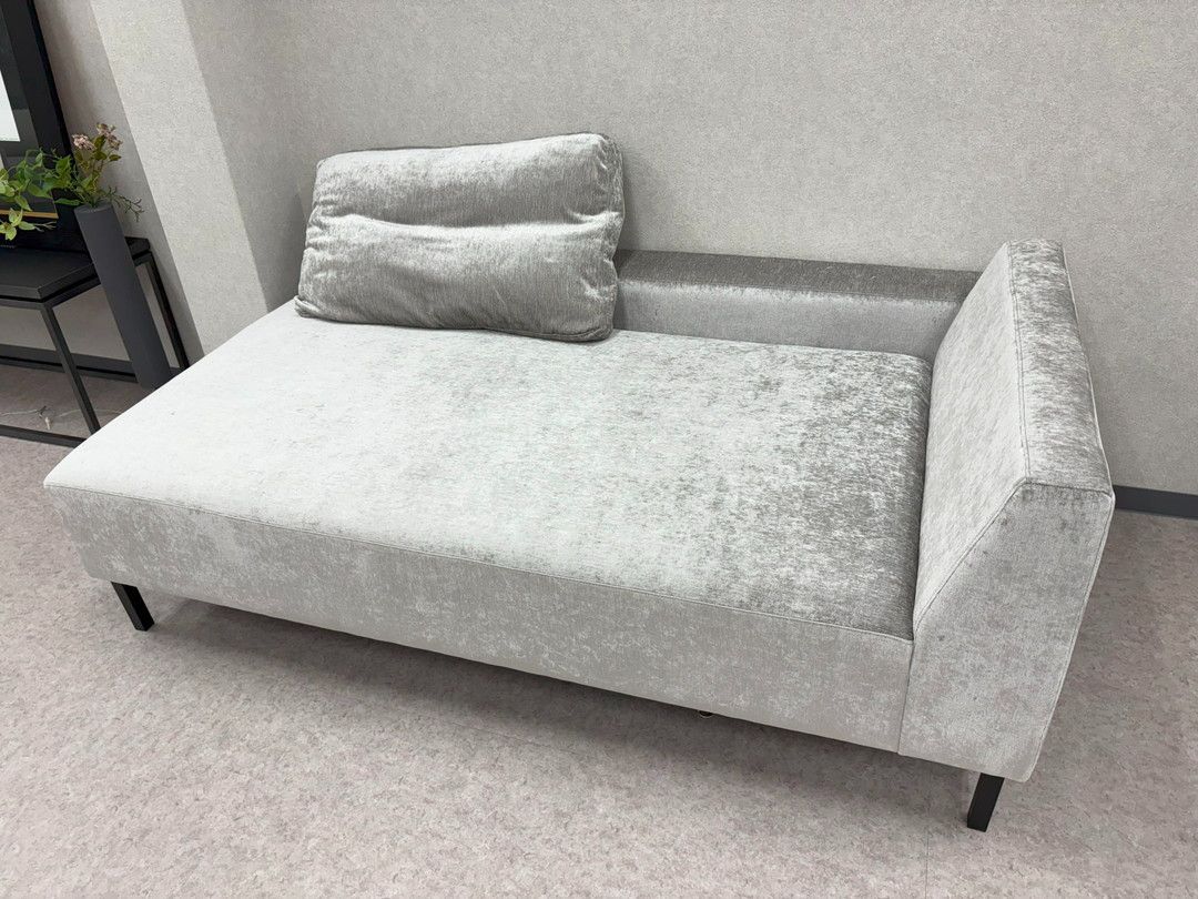 メーカー不明 カウチソファ グレー系 シルバー系 展示品