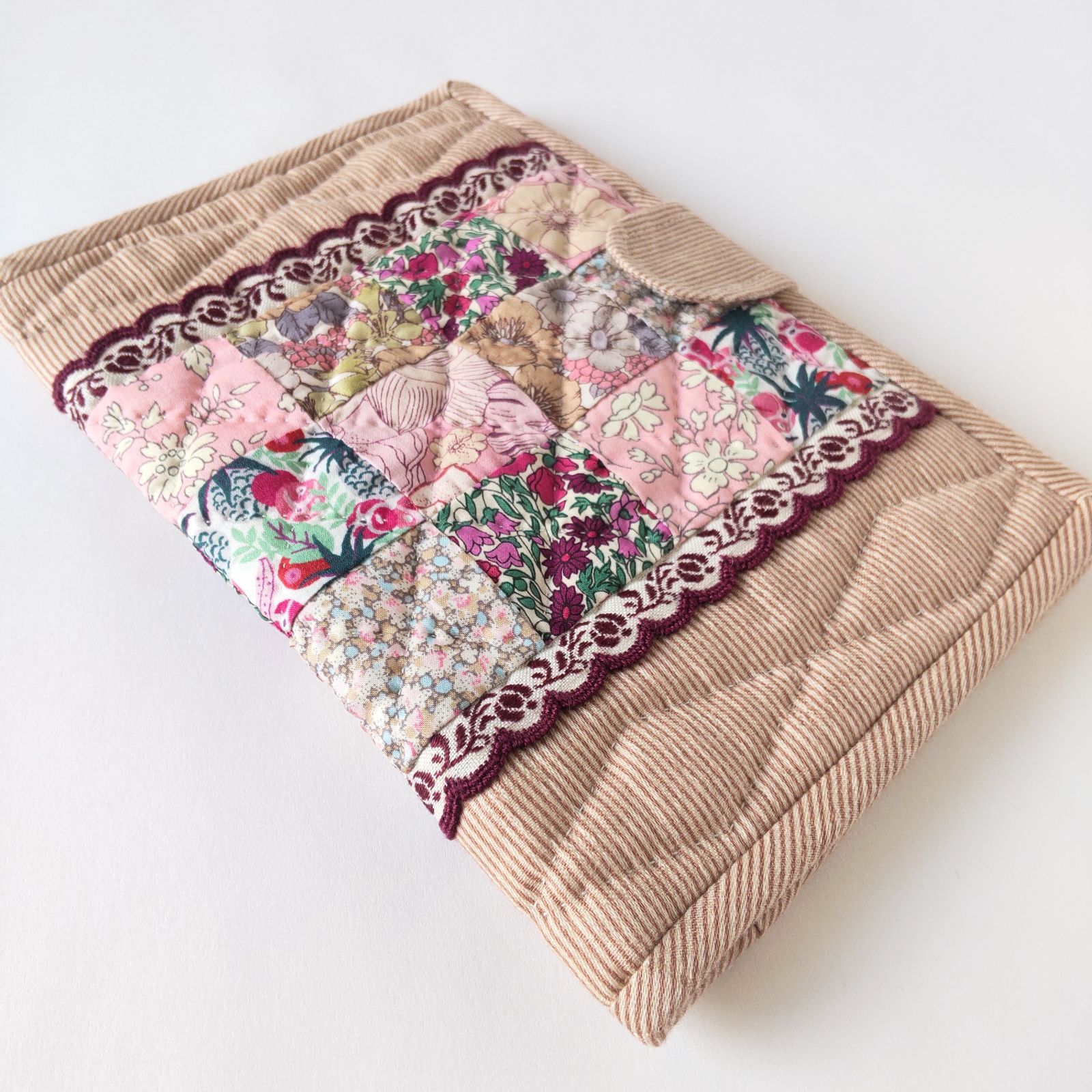 パッチワーク＊リバティプリントのおくすり手帳ケース＊マルチケース  