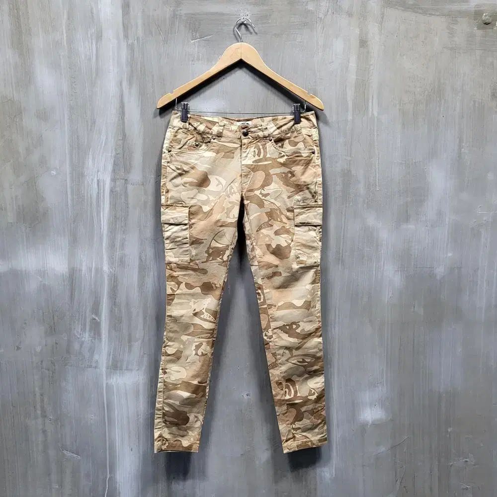 THE NORTH FACE ザノースフェイス 石化 カモパンツ|女性 28 インチ | B120