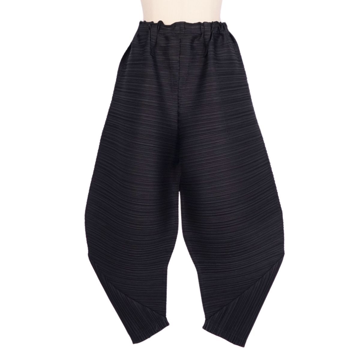PLEATS PLEASE 転写パンツ日本製　イッセイミヤケ 美品 プリーツプリーズ イッセイミヤケ PLEATS PLEASE ワイドパンツ