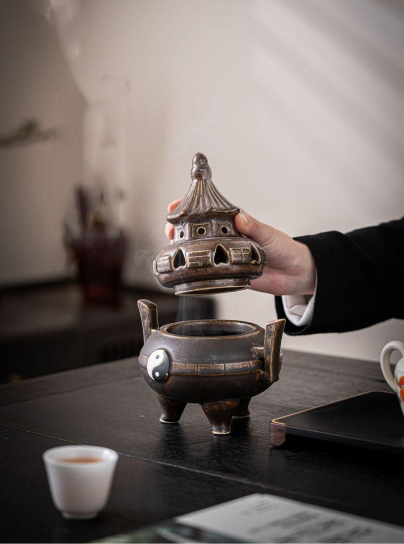 磁器香炉 太極香炉 茶道具　香道具 現代工芸品 美術品 置物 磁器香炉 太極香炉 茶道具 香道具 現代工芸品 美術品 置物