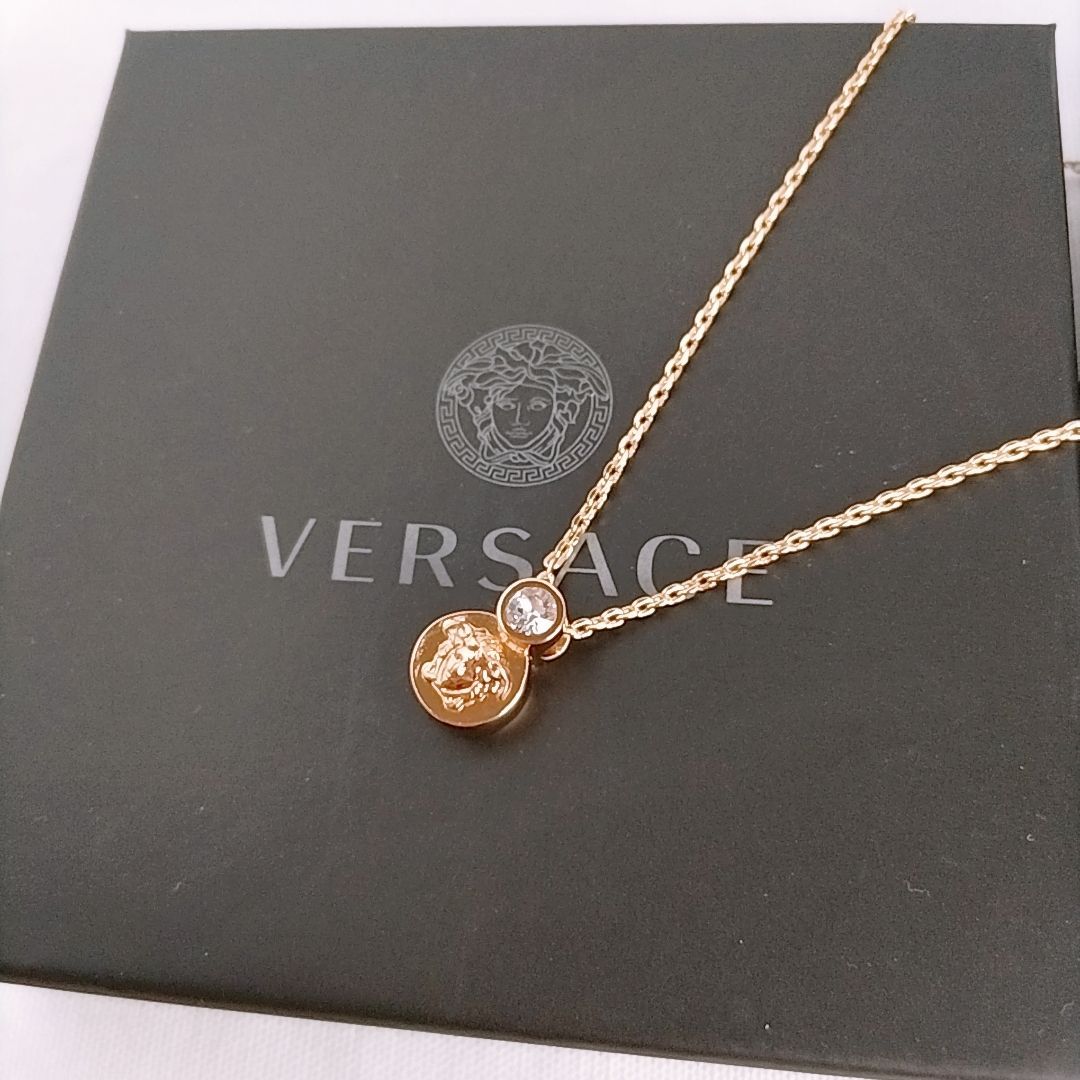 新品未使用※訳あり】VERSACE☆クリスタル メドゥーサ ネックレス