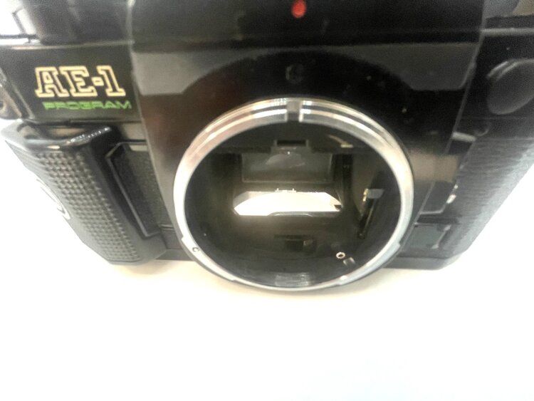 CANON AE 1 program NFD 50 f 8 フィルムカメラ 一眼レフカメラ(フィルム) フィルムカメラ