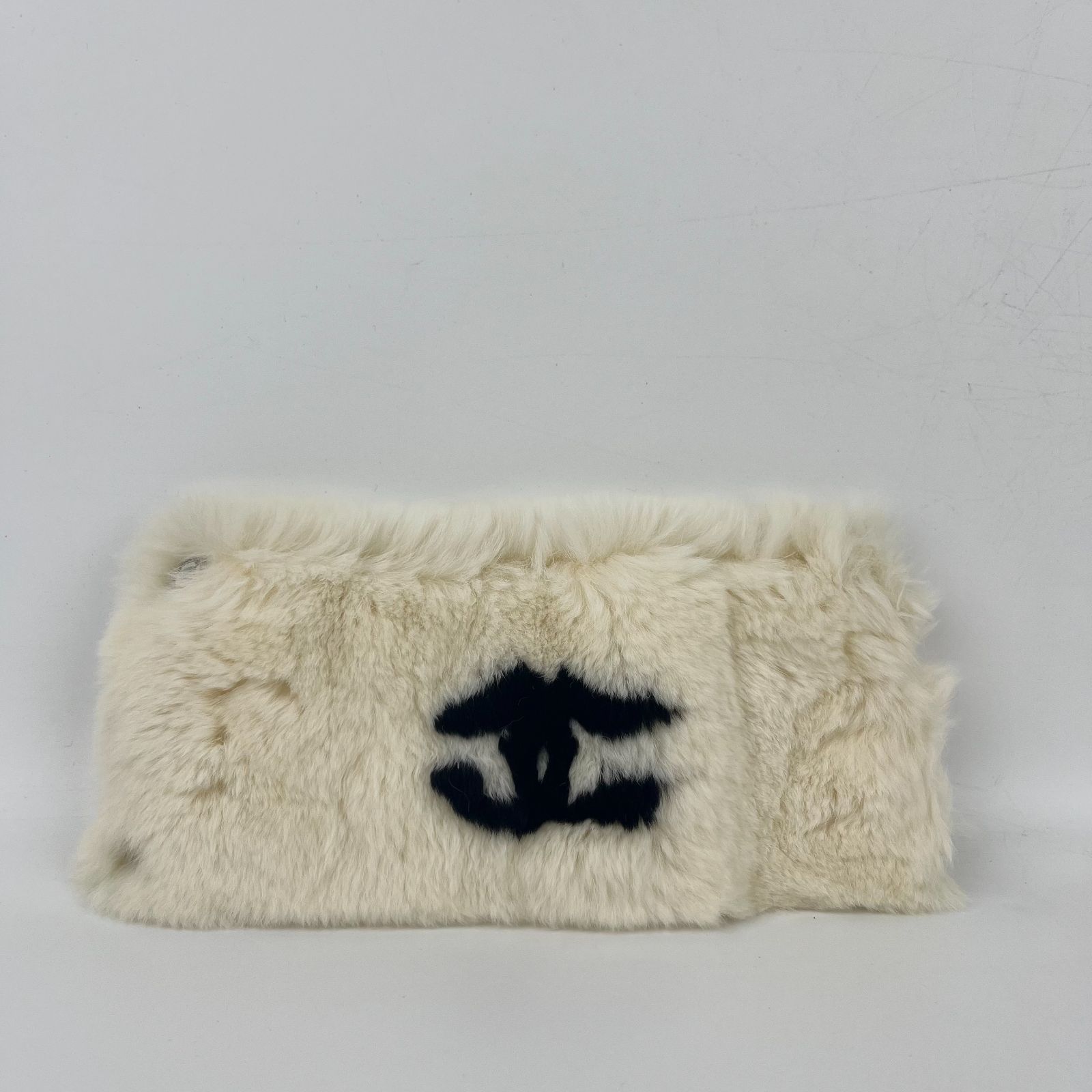 CHANEL シャネル ココマーク リストバンド ラビットファー ファッション小物 ファー ホワイト レディース 商品 HIBUOCHI VINTAGE