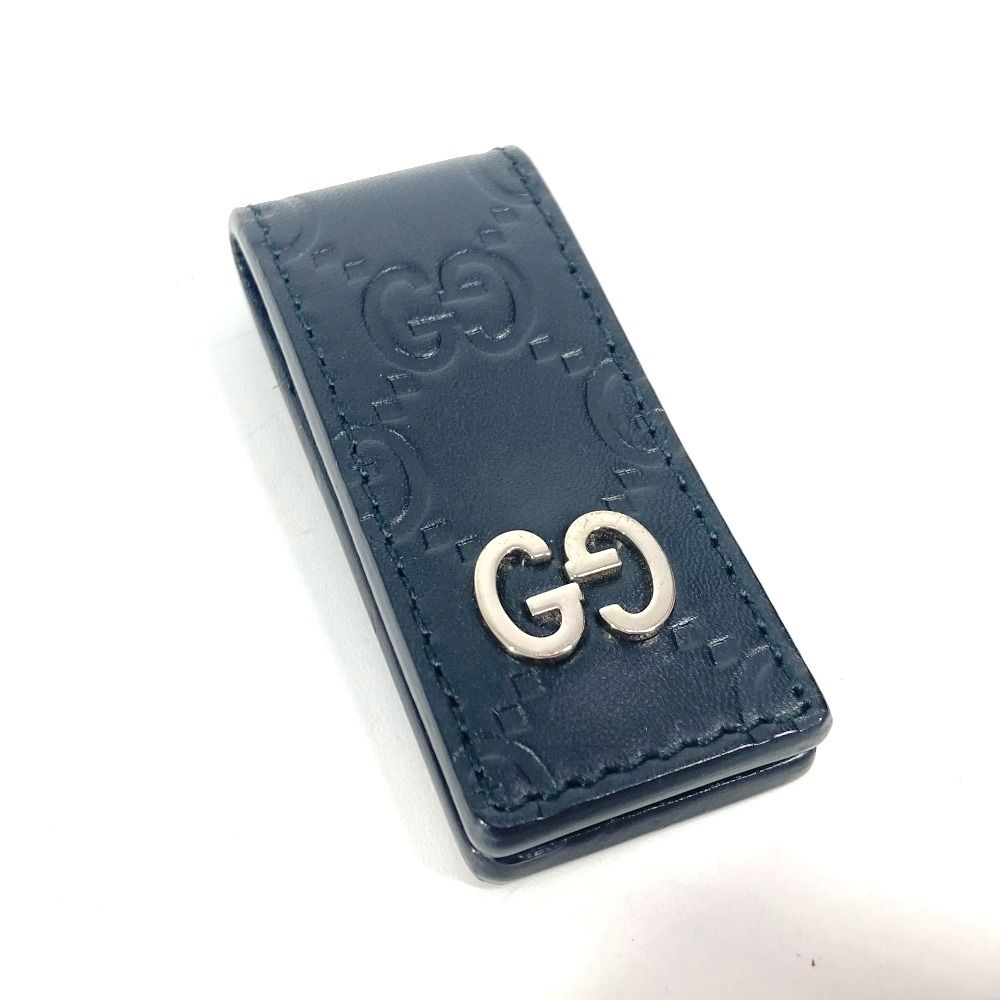 GG