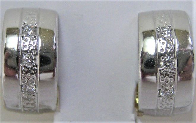 極美品ポーラPOLA スナップピアス18金とホワイトゴールド ダイヤ  