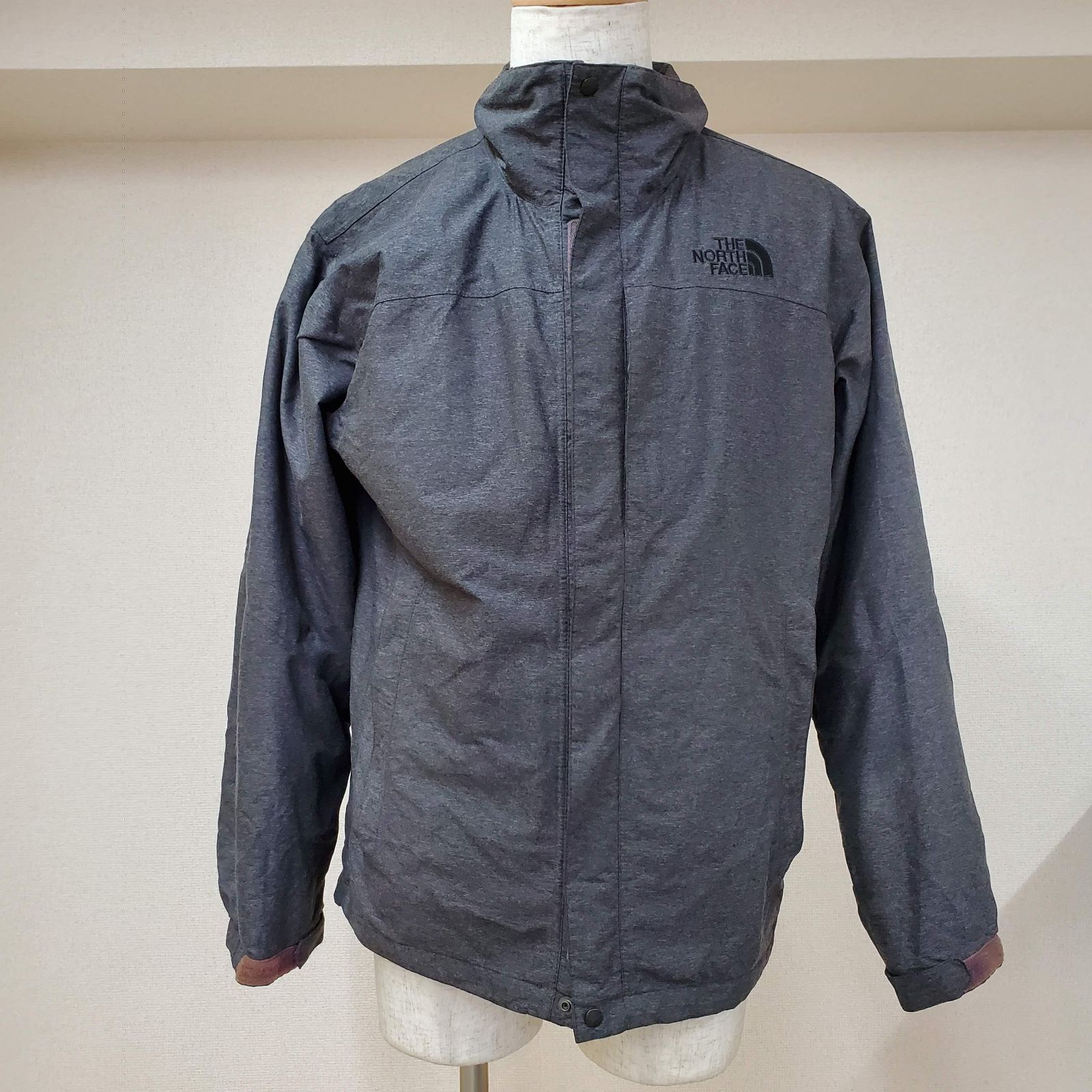 NORTH FACE ノースフェイス　マウンテンジャケット　HYVENT　グレー THE NORTH FACE ノースフェイス マウンテンジャケット HYVENT