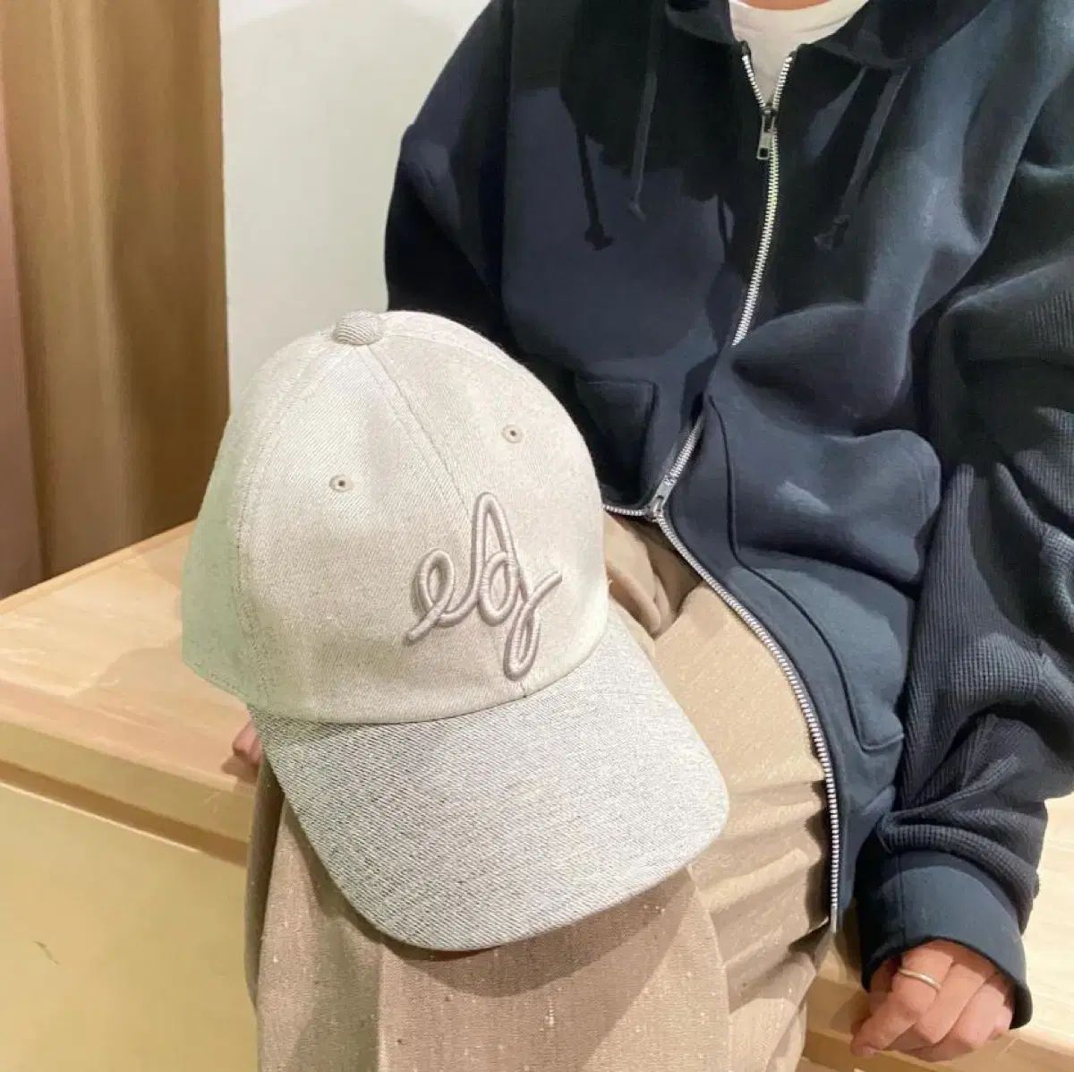 Abelia edoward goucha フード付き ジップアップパーカー - メルカリ 