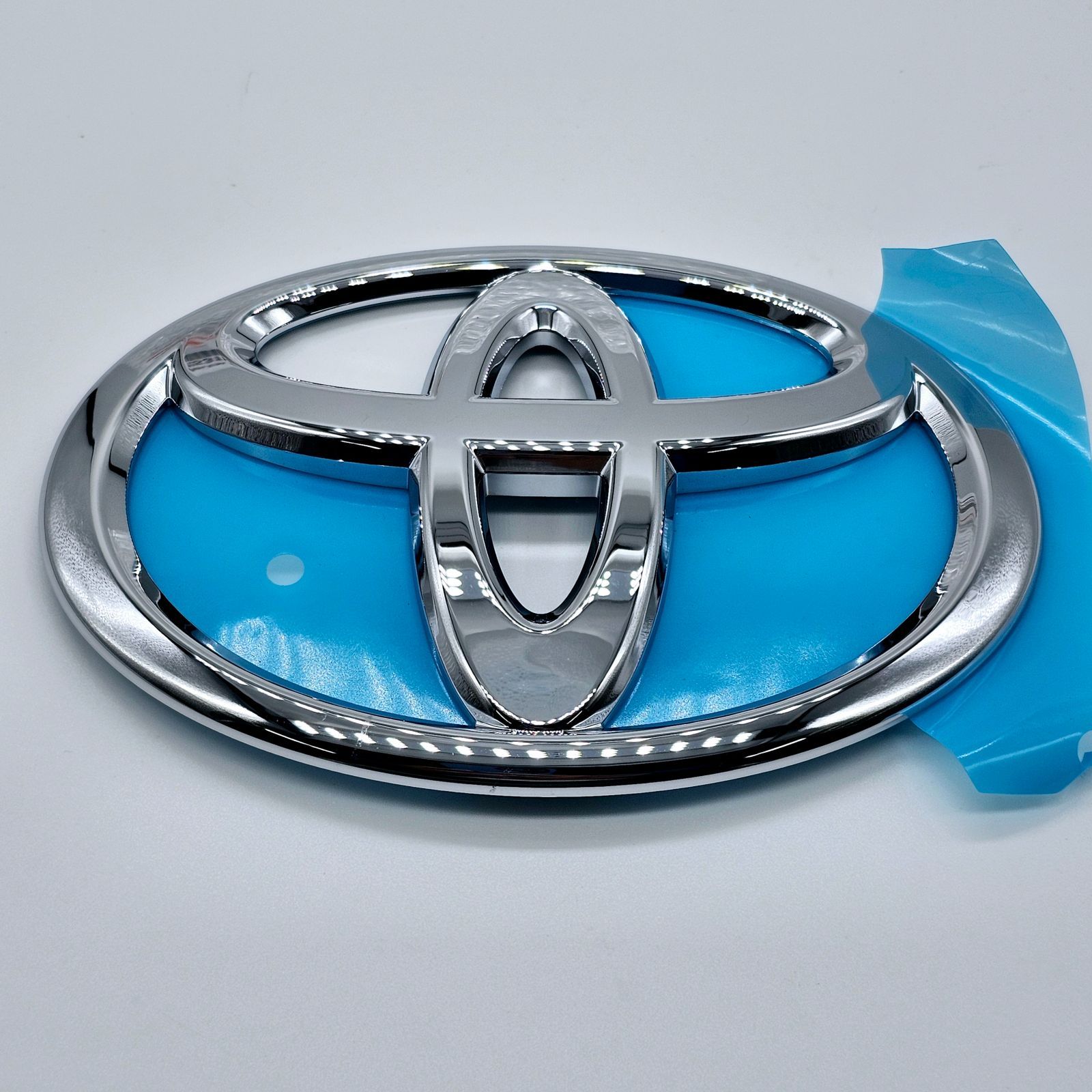 未使用】トヨタ 純正ラジエータグリルエンブレム ルーミー 品番:75311