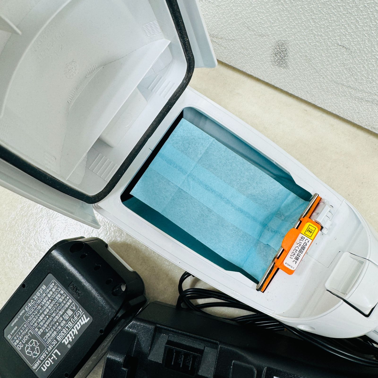 Makita 充電式クリーナー CL282FD（バッテリー無し） 【公式通販】