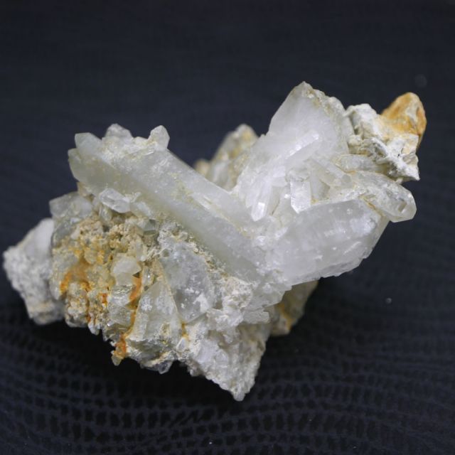 販売 クル渓谷産ヒマラヤ水晶クラスター 1点物（約313.3g）/天然石