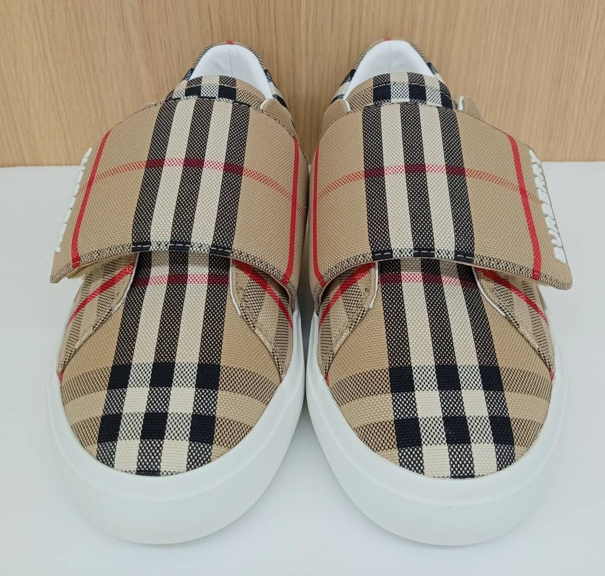 BURBERRY