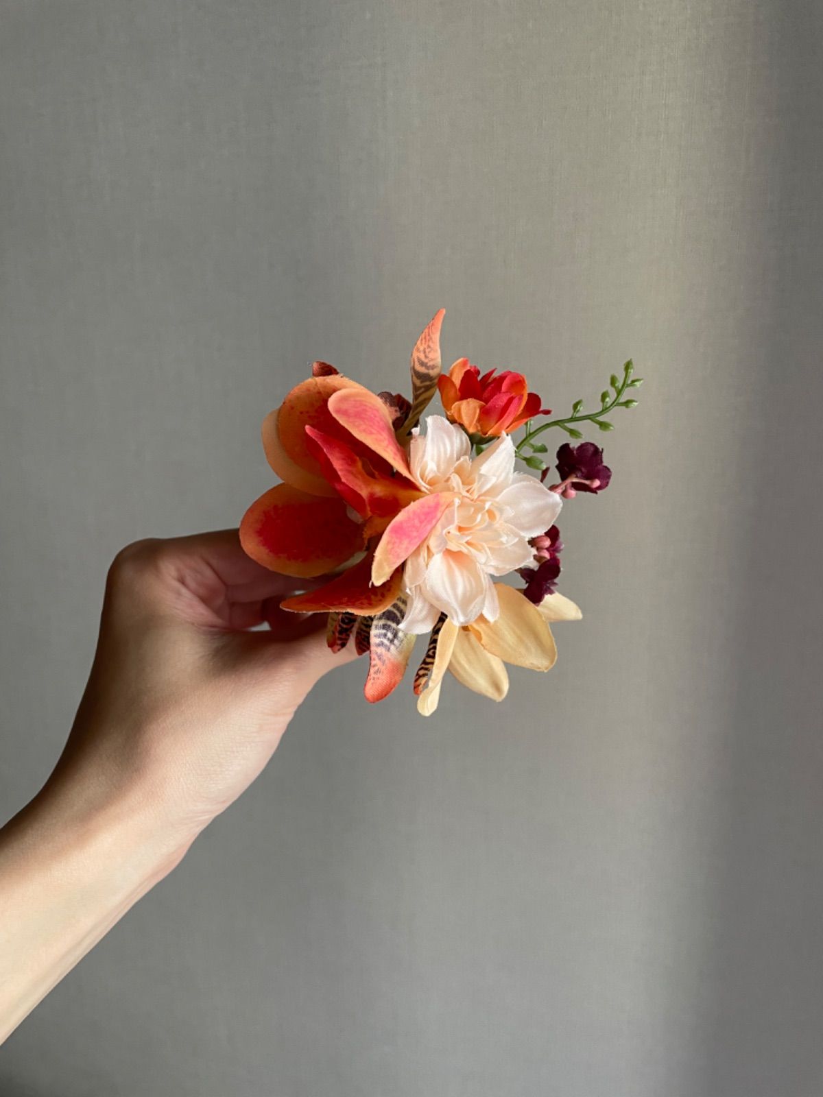 未使用／アーティフィシャルフラワーブーケウェディングブーケ ブートニア ウェディングブーケ ブートニア アーティフィシャルフラワー ブーケ