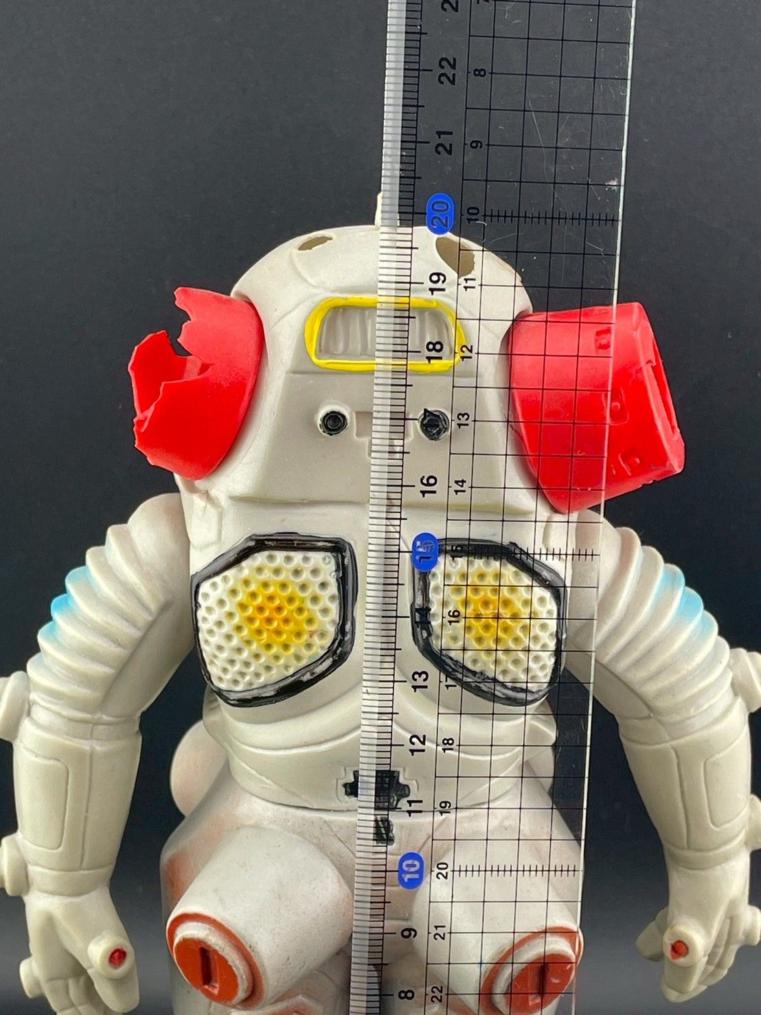 中古品】キングジョー 当時物 ウルトラマン怪獣 マルサン 中古品】キングジョー 当時物 ウルトラマン怪獣 マルサン
