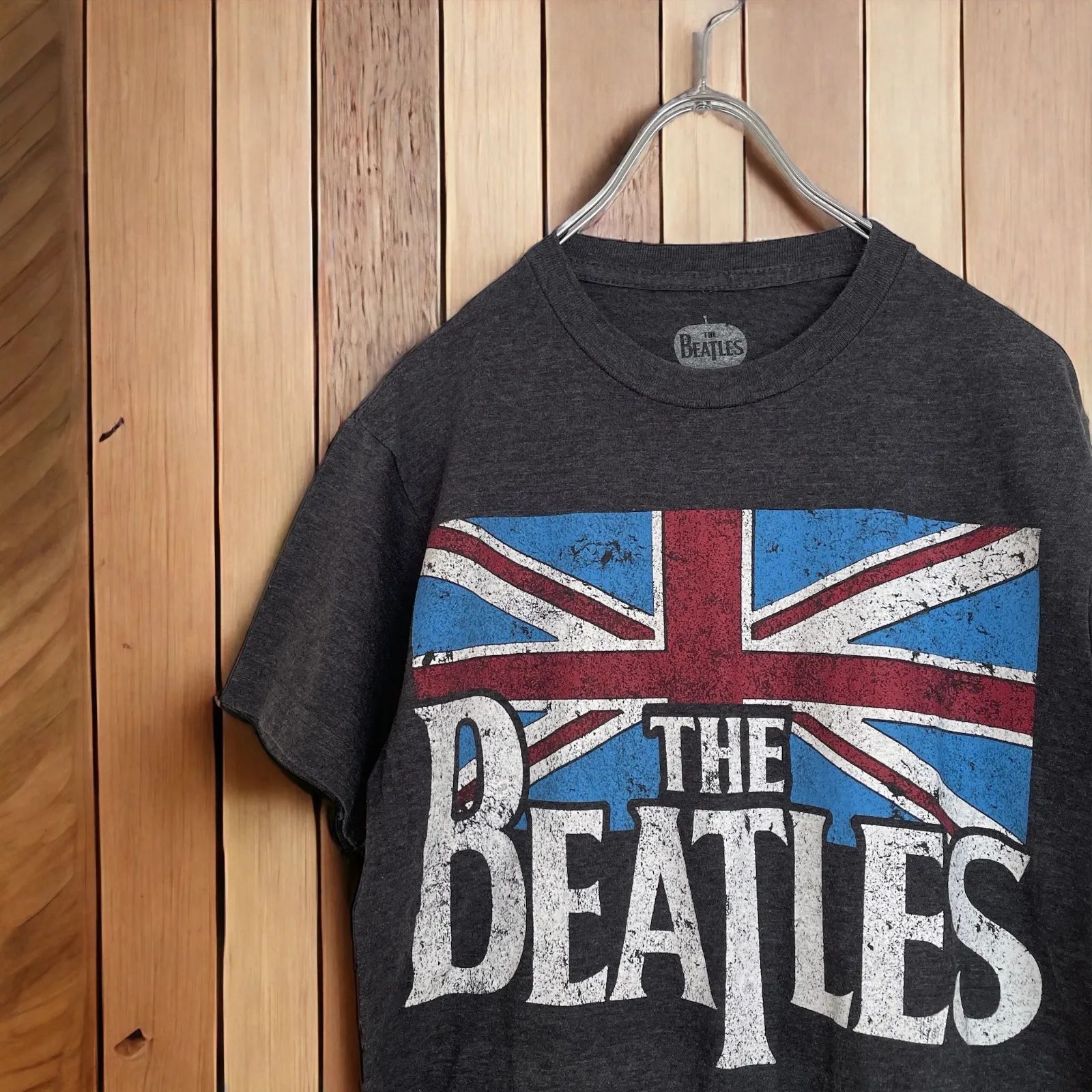 匿名配送】THE BEATLES ザ・ビートルズ イギリス国旗 バンドTシャツ 半袖 2014 apple corps LTD コピーライト入り  サイズS - メルカリ