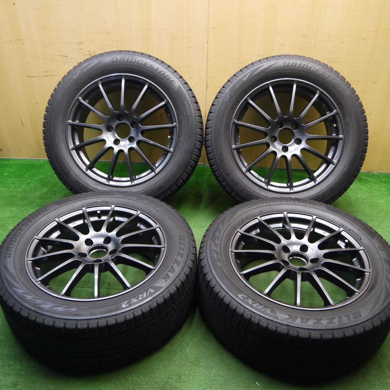 バリ溝 キレイ 9分 ベンツ 等 IRVINE F01 235|55R18 スタッドレス ブリヂストン ブリザック VRX2 18インチ アーヴィン PCD112|5H 5042205Hス