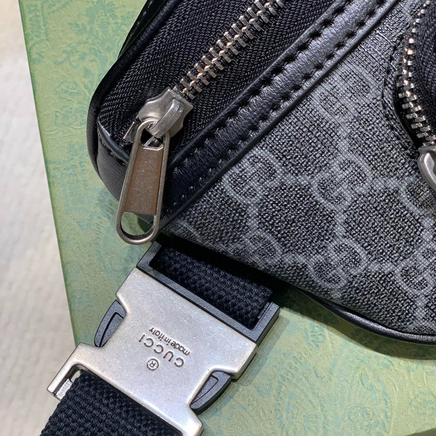 美品譲渡】 グッチ GUCCI バッグ メンズ ブランド ボディバッグ ウエストバッグ GGスプリーム ベルトバッグ ブラック - メルカリ