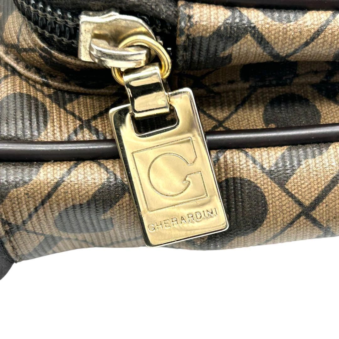 美品 766 ゲラルディーニ ショルダーバッグ 総柄 レザー PVC - メルカリ 