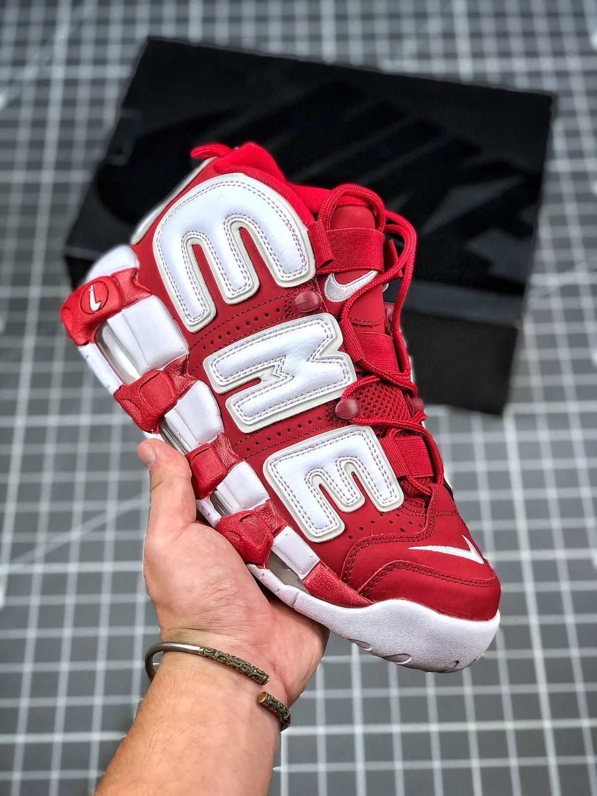 新品未使用 Nike Air More Uptempo X Supreme