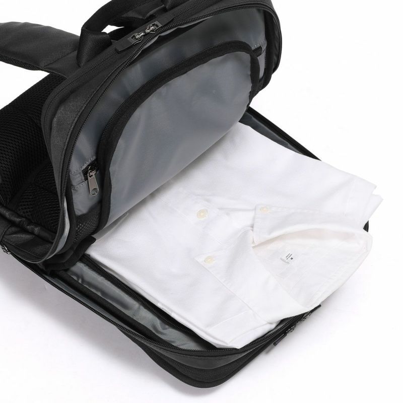 BERMAS バーマス Dulite Flex 2層リュック 39cm EX5cm サフィアーノ