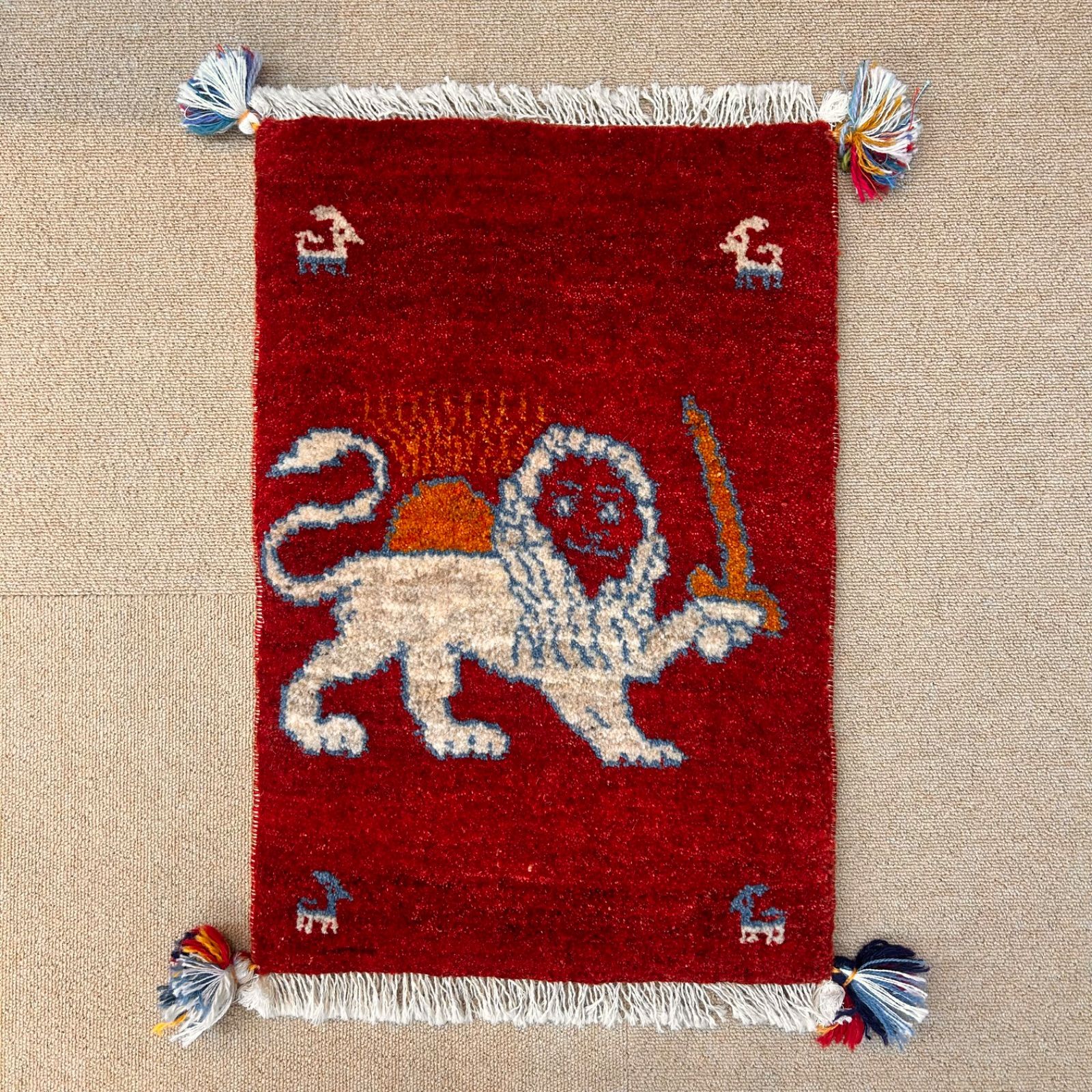 ギャッベ イラン産 手織りカーペット 40×60cm インテリアラグ 草木染め 玄関 タペストリー チェリーベアギャッベ チェリーベアギャッベ40×60