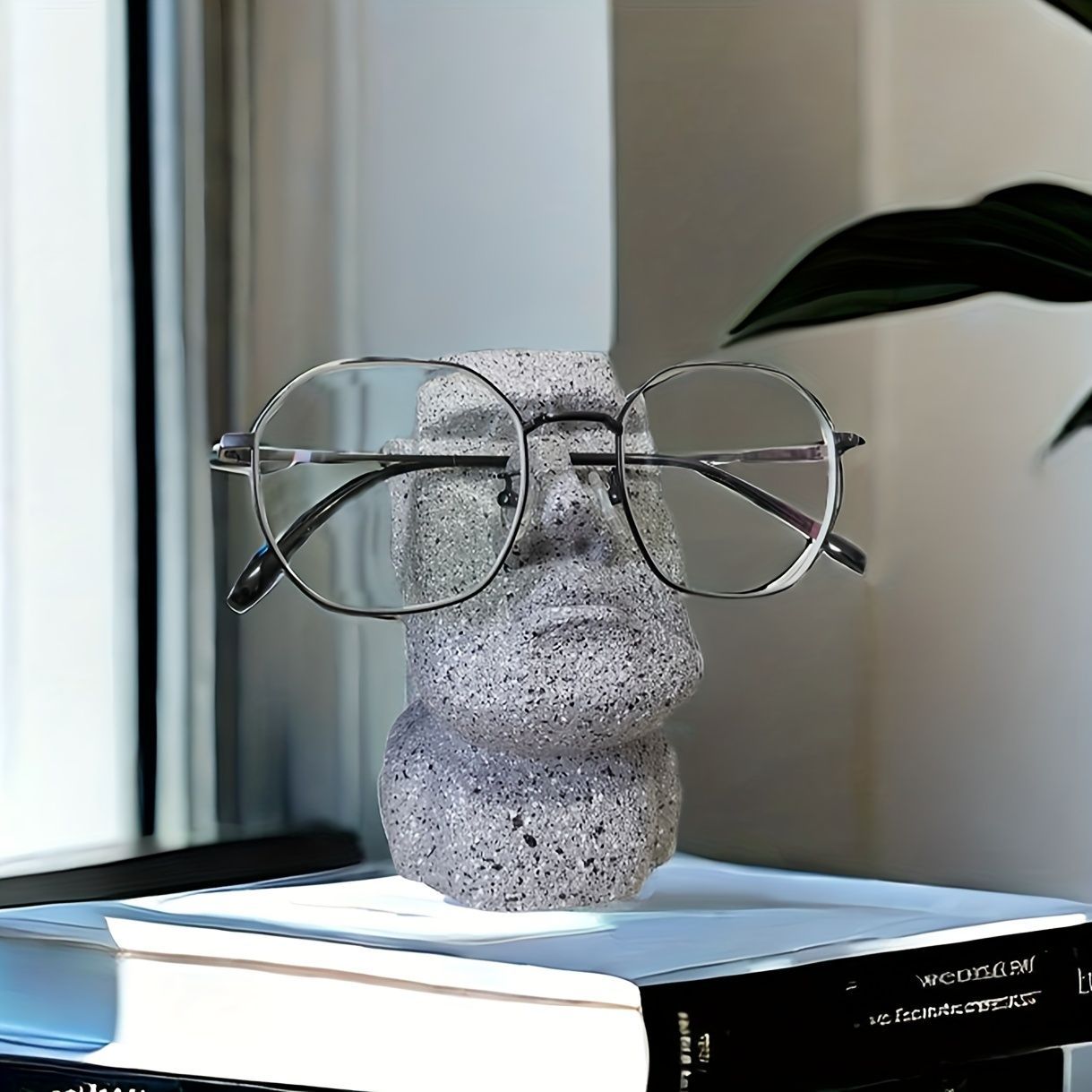 メガネディスプレイスタンド レジン製 サングラススタンド 石のデザイン モアイ 石像 おしゃれ シック かっこいい グレー