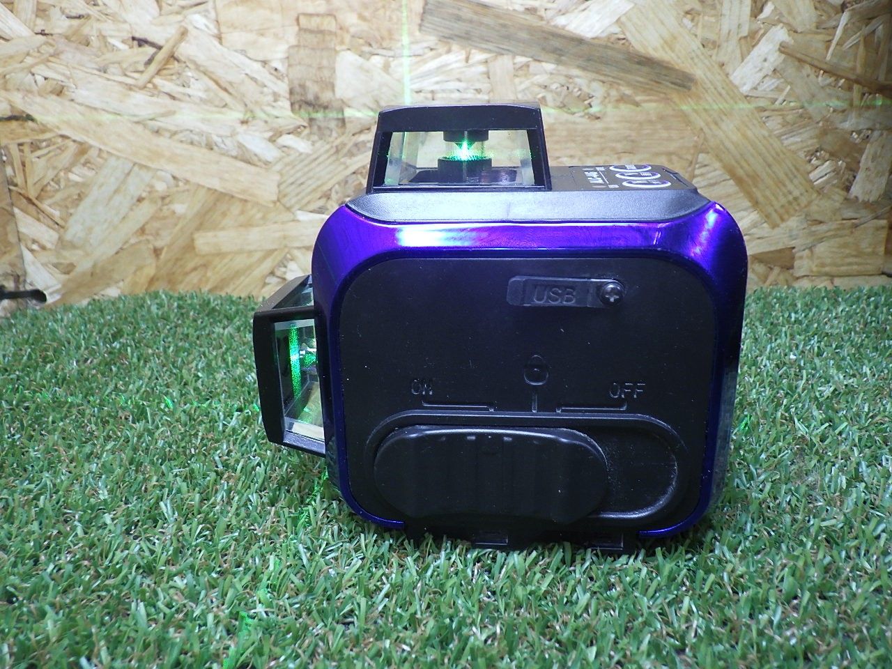 フルライングリーンレーザー墨出器 ALC-44G