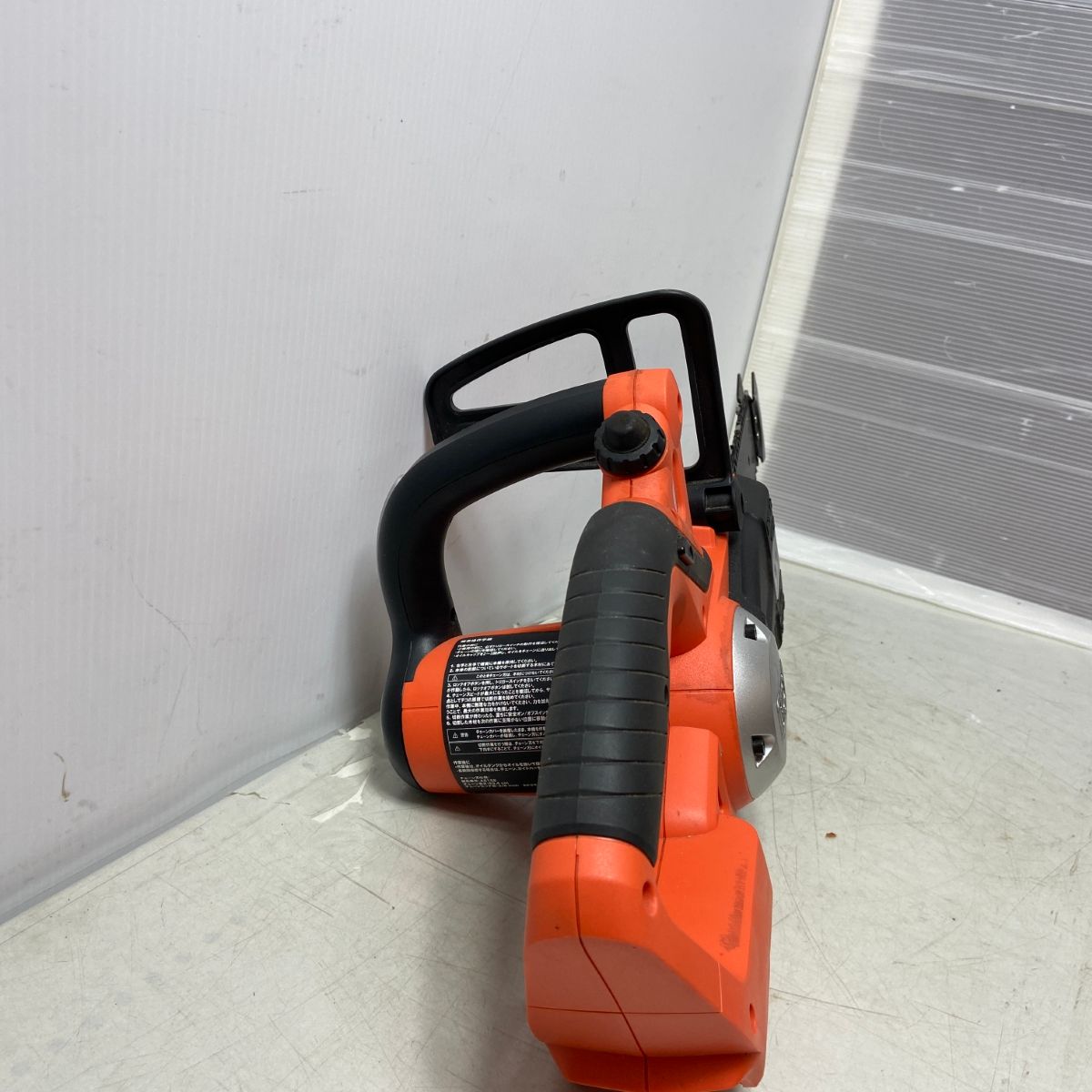 生産完了品 ΦΦBLACK DECKER ブラックアンドデッカー チェーンソー GKC1820L2N-JP オレンジ 【安心の正規品】