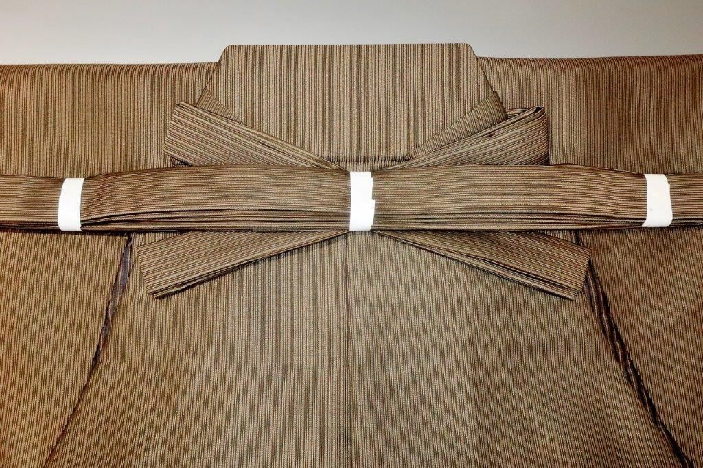 能楽 仕舞袴9サイズ 化繊 シャンパン 超光沢灰金茶 家庭洗濯ＯＫ 男 女使えます 紋付に合わせて お仕立て上がり