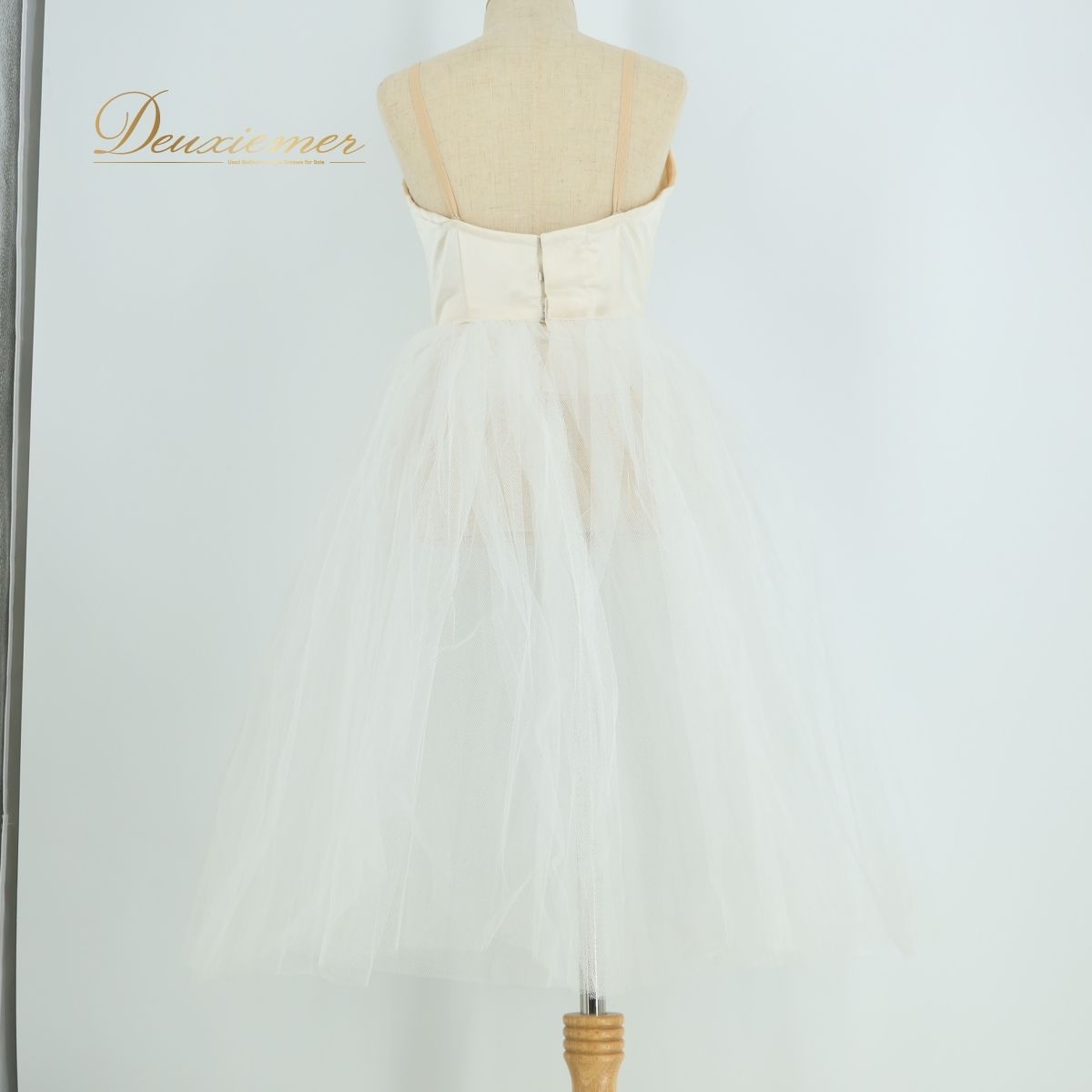 【美品 日本製社交ダンス衣装】スカート Chacott 白 ホワイト 無地 綺麗 スカート | チャコット