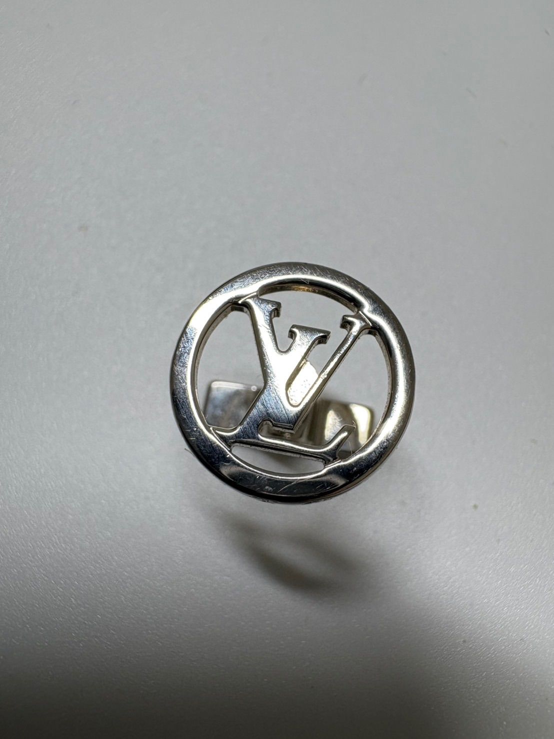 Vuitton ヴィトン