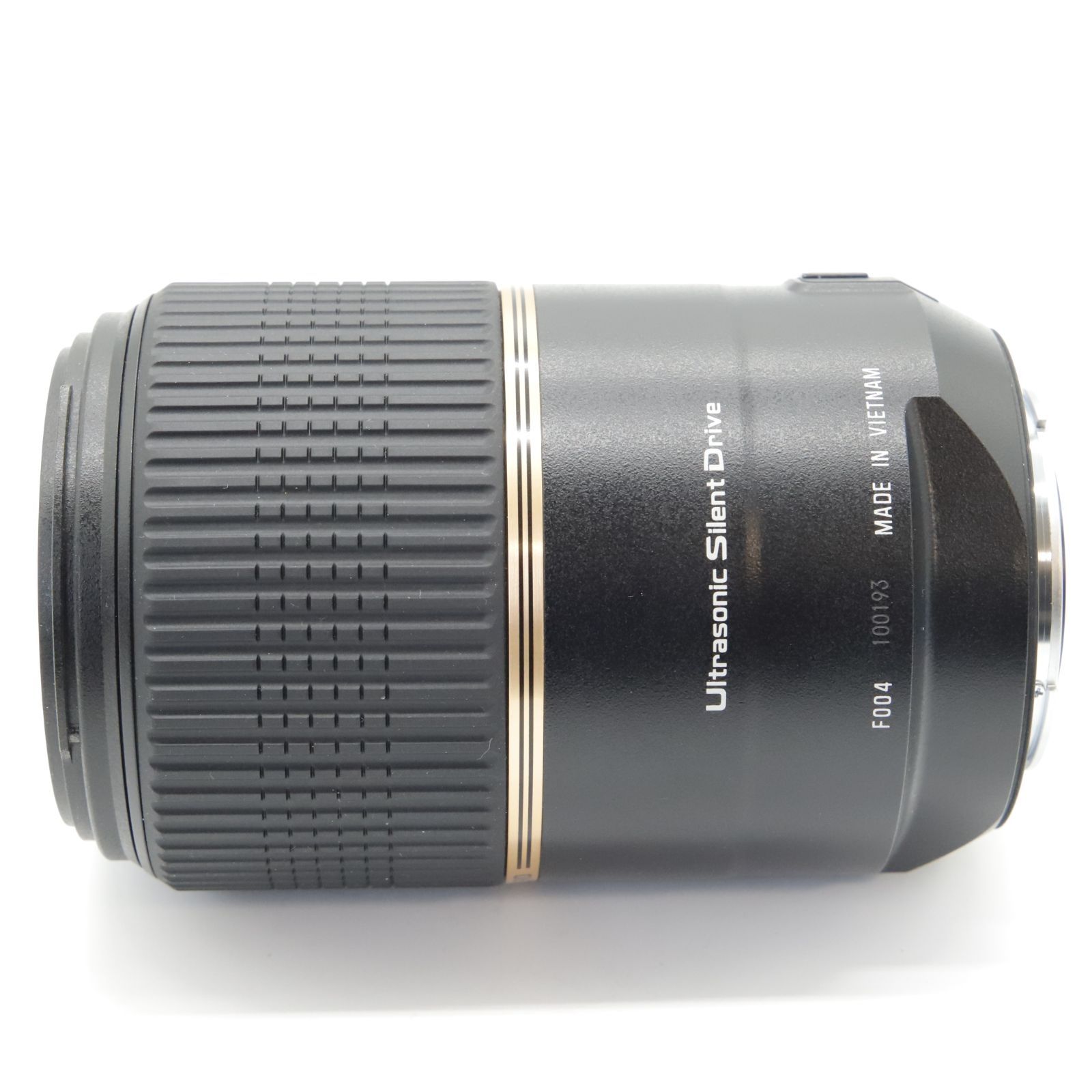 □ほぼ新品□ TAMRON 単焦点マクロレンズ SP 90mm F2.8 Di MACRO 1:1 