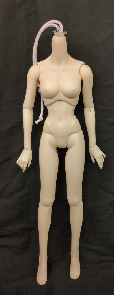 ボークス SD16女の子 改良版ボディ 可動脚パーツ まる肩 ホワイト肌
